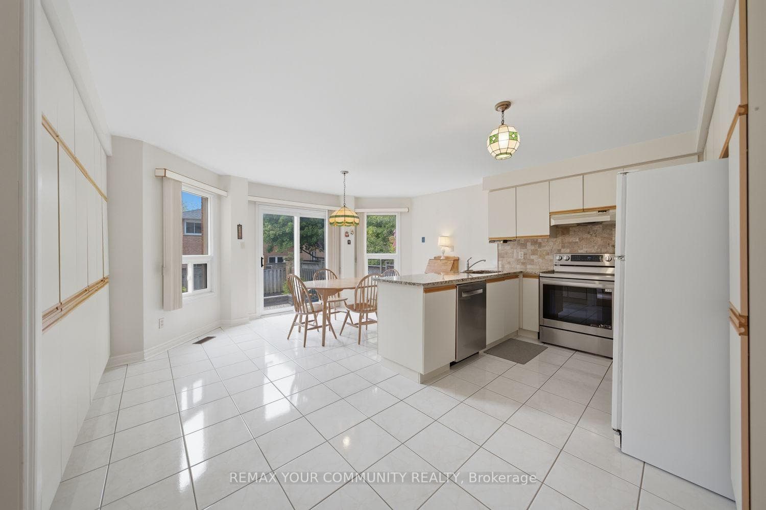 1198 Derrald Drive - Detached photo 17 of 50 in Oakville, Ontario
