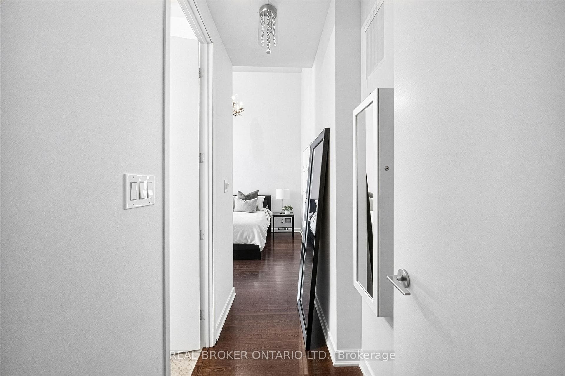 380 Macpherson Avenue Unit 209 - Condo photo 25 of 49 in Annex / Yorkville / Summerhill, Ontario