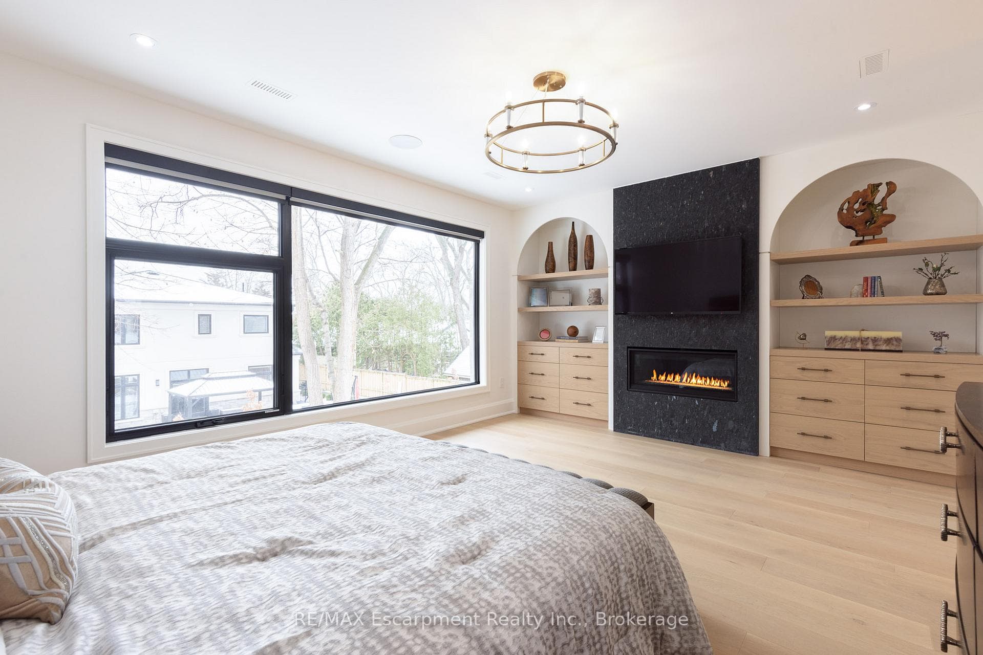 540 Patricia Drive - Detached photo 22 of 49 in Oakville, Ontario