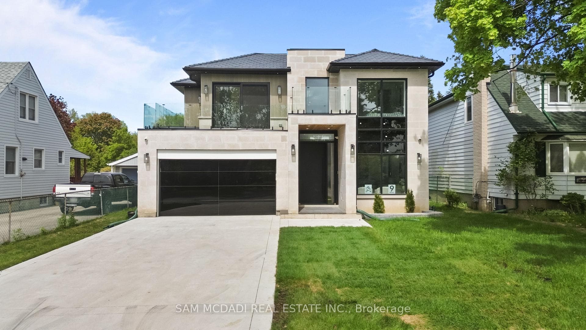 9 Earl Street - Detached photo 1 of 47 in Mississauga, Ontario