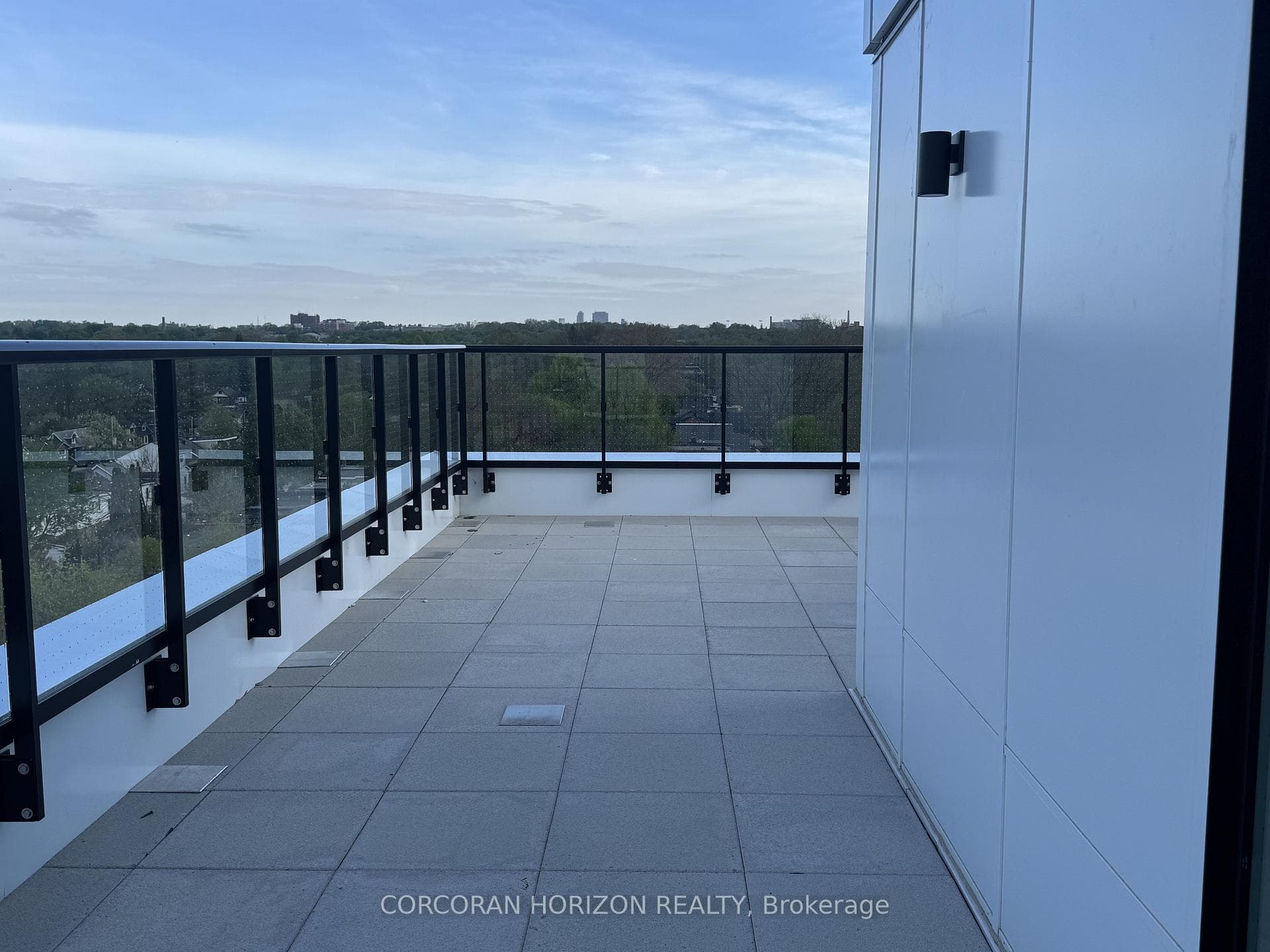 1050 Eastern Avenue Unit 819 - Condo photo 20 of 29 in Riverdale / Leslieville, Ontario