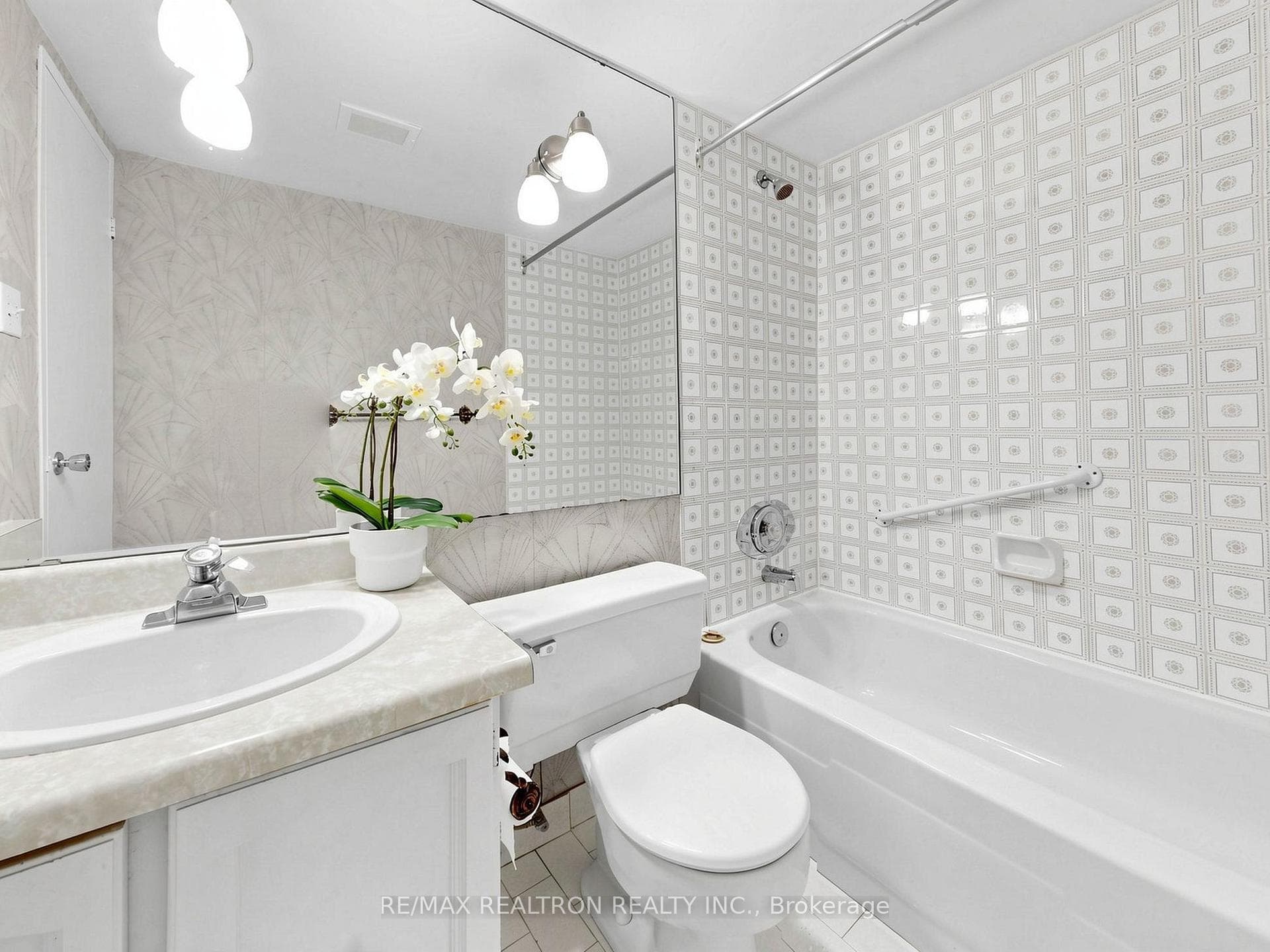 100 Canyon Avenue Unit 608 - Condo photo 28 of 44 in North York (Bathurst Manor / Clanton Park), Ontario