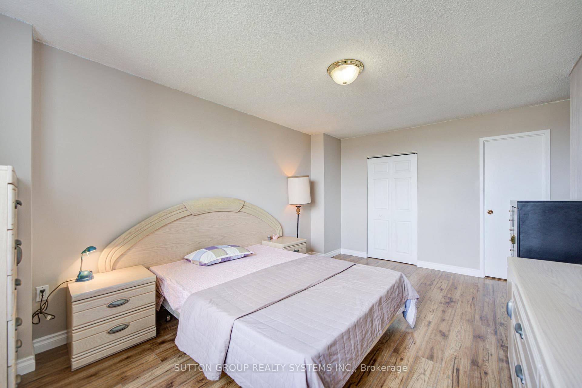 10 Muirhead Road Unit 806 - Condo photo 24 of 45 in Hillcrest Village / Bayview Village, Ontario