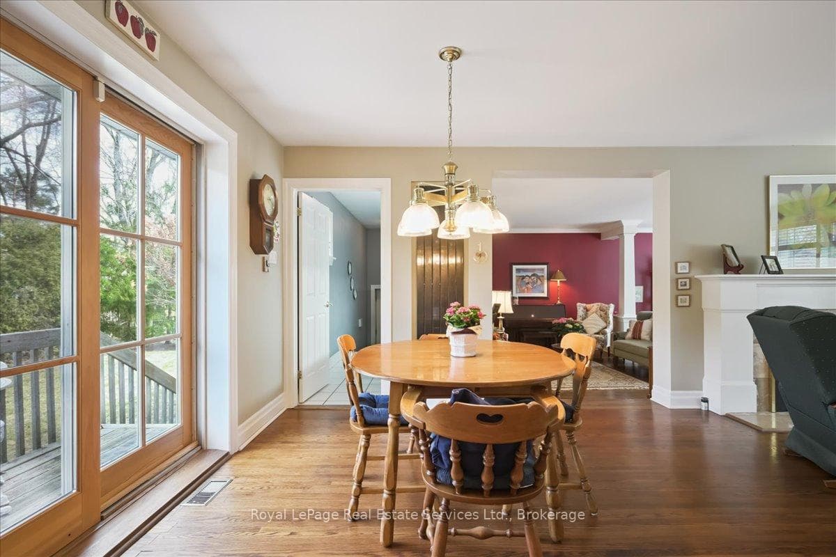 281 Pinehurst Drive - Detached photo 16 of 50 in Oakville, Ontario