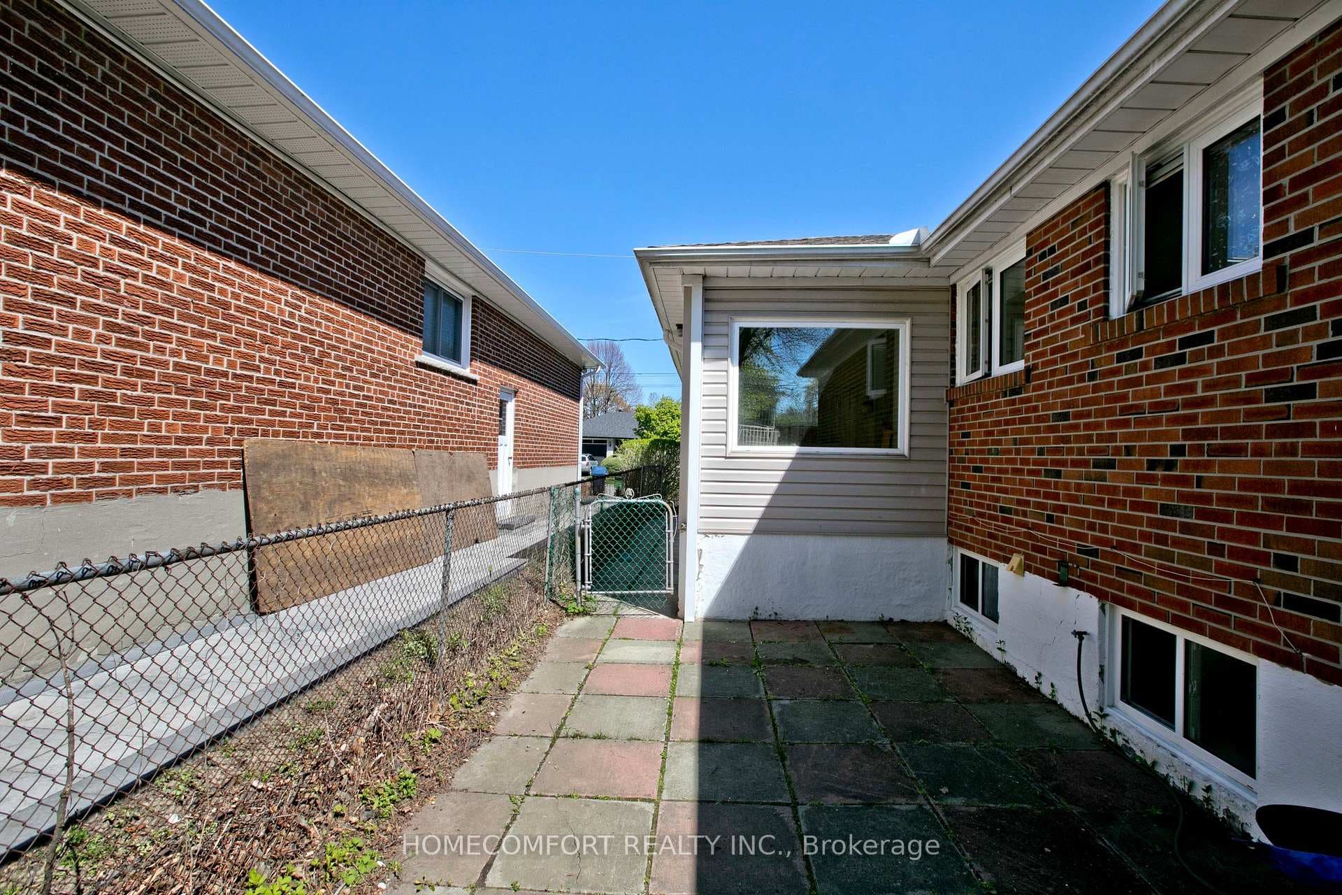 19 Oldborough Circle - Detached photo 33 of 37 in Hillcrest Village / Bayview Village, Ontario