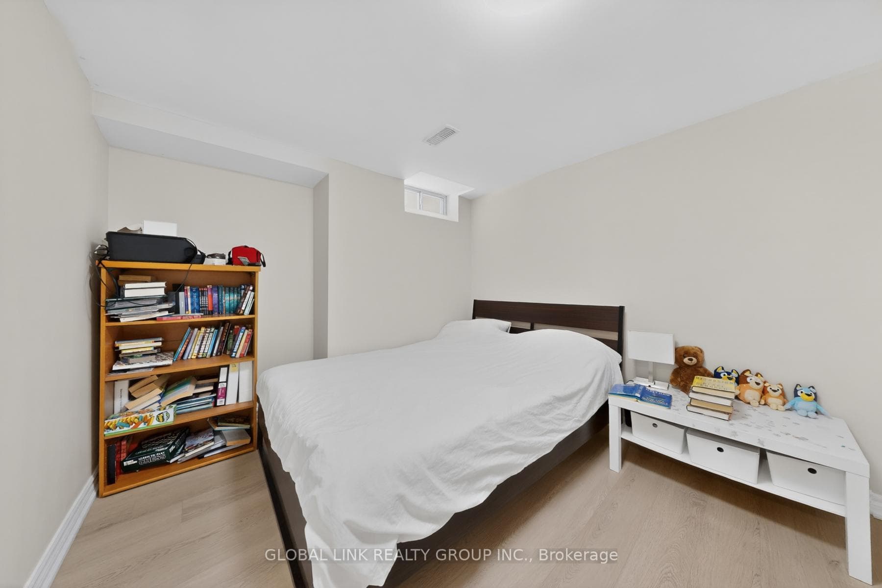 2141 Galena Crescent - Detached photo 34 of 37 in Oakville, Ontario
