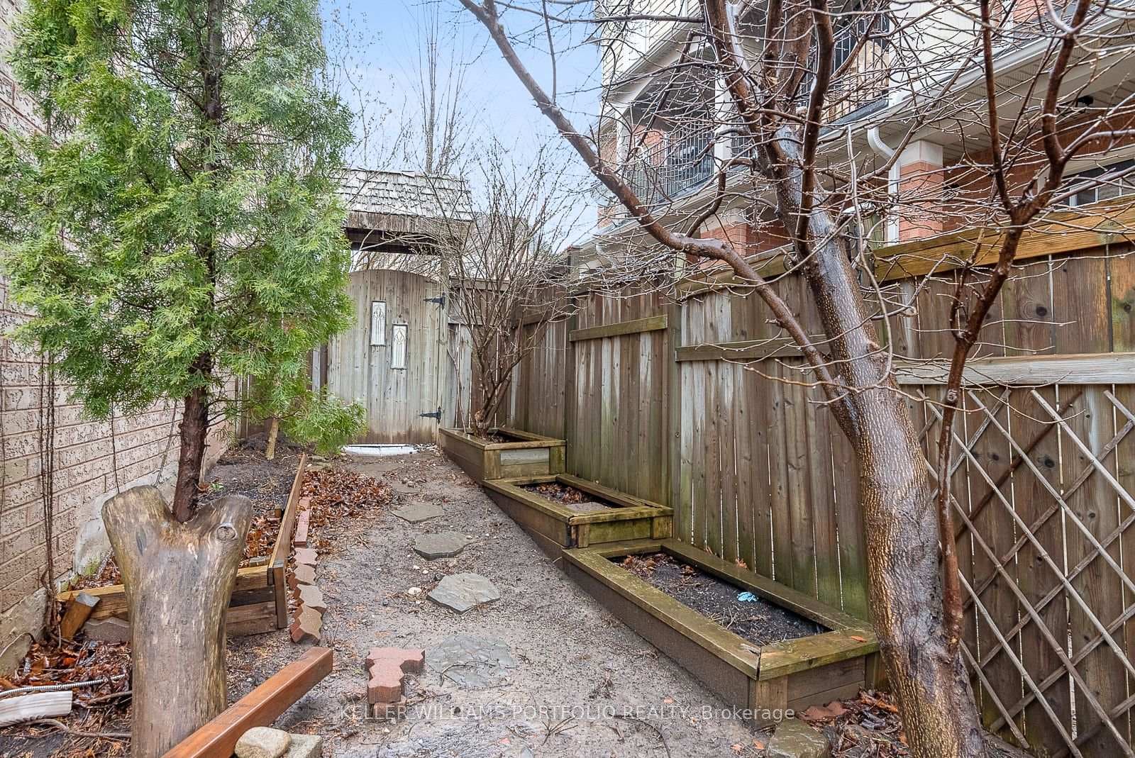 118 Gatwick Drive - Semi-Detached photo 47 of 50 in Oakville, Ontario