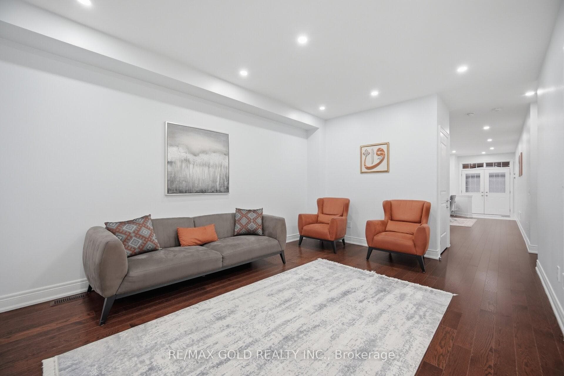 11 Sinatra Street - Detached photo 7 of 30 in Brampton, Ontario