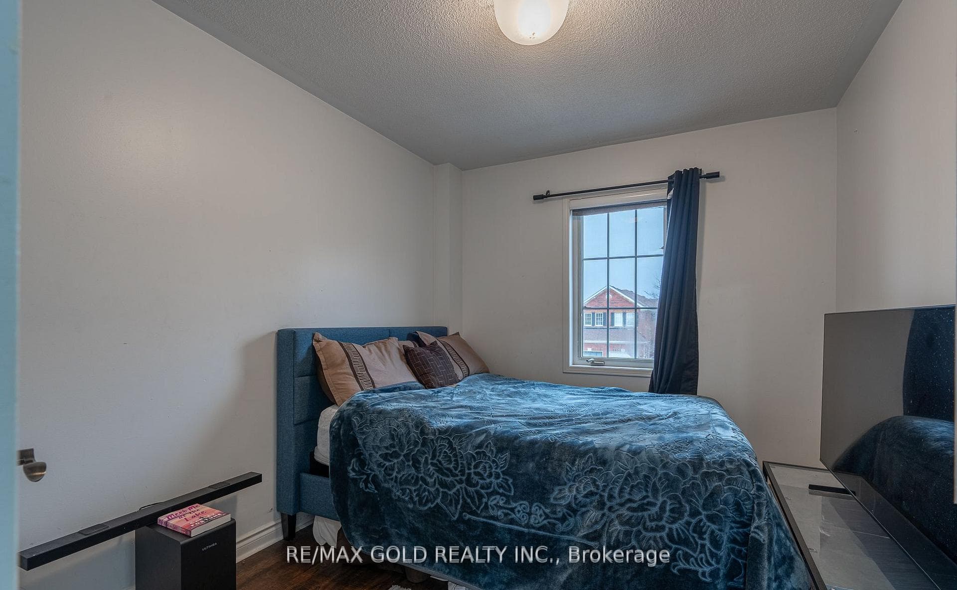 102 Bunchberry Way - Semi-Detached photo 21 of 37 in Brampton, Ontario