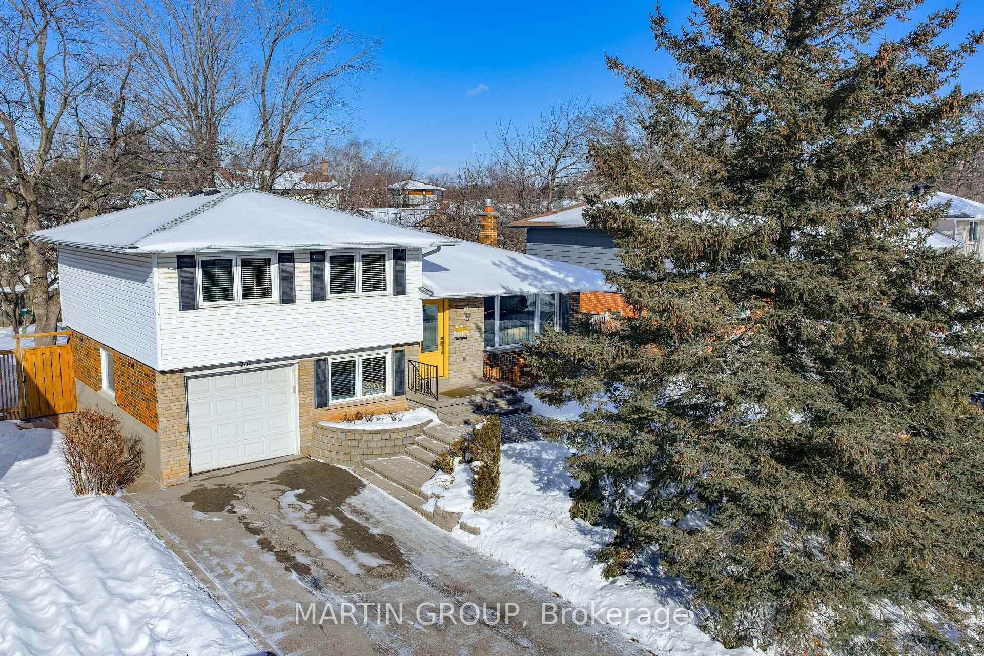 73 Rayne Avenue - home for sale in Oakville, Ontario