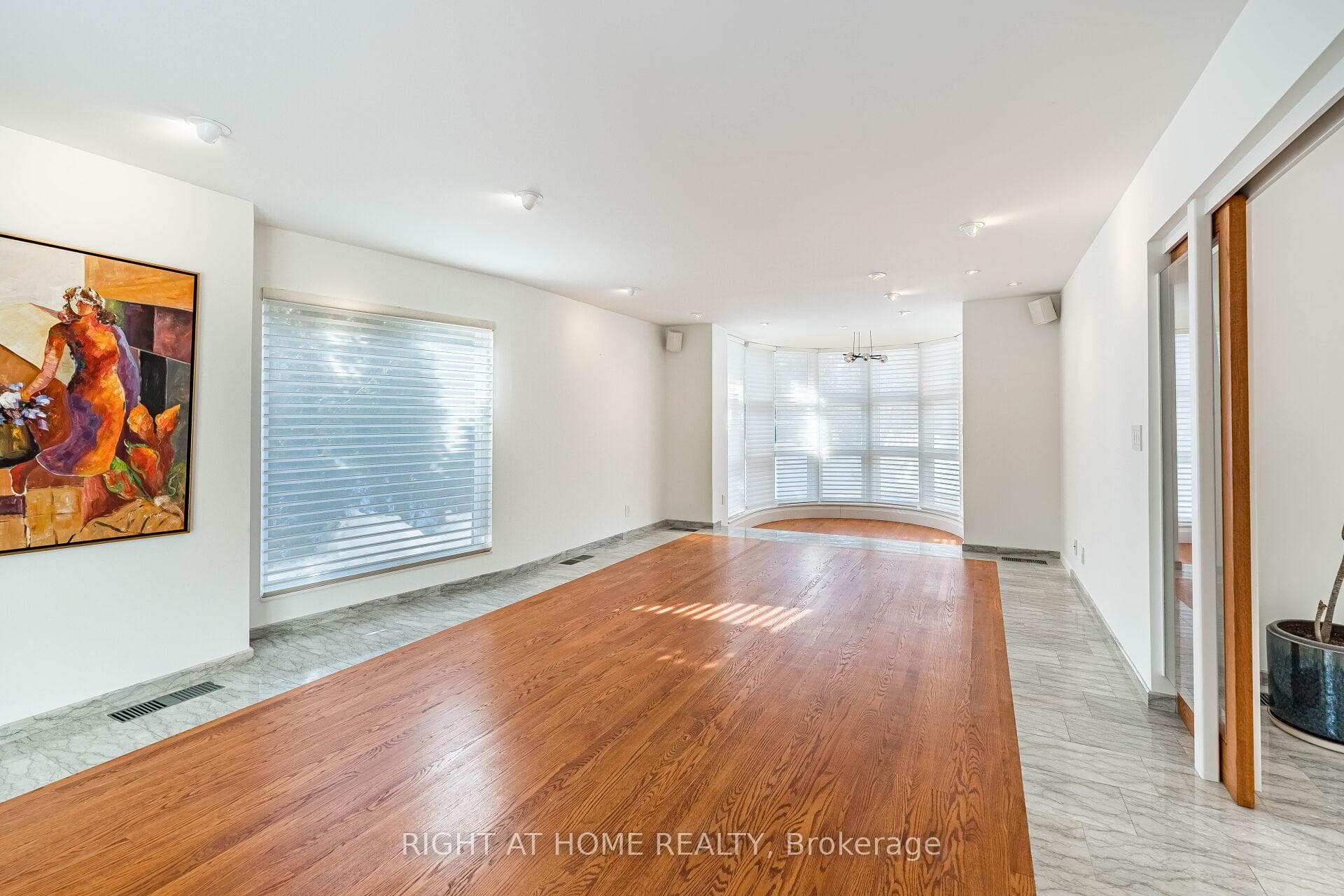 1 Friars Lane - Detached photo 13 of 50 in Etobicoke (Islington / Rexdale), Ontario