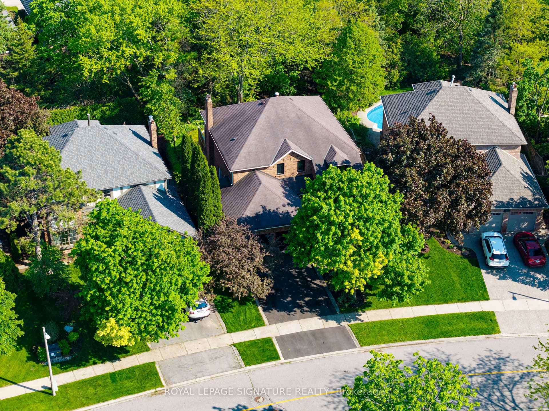 1026 Oak Meadow Road - Detached photo 49 of 50 in Oakville, Ontario