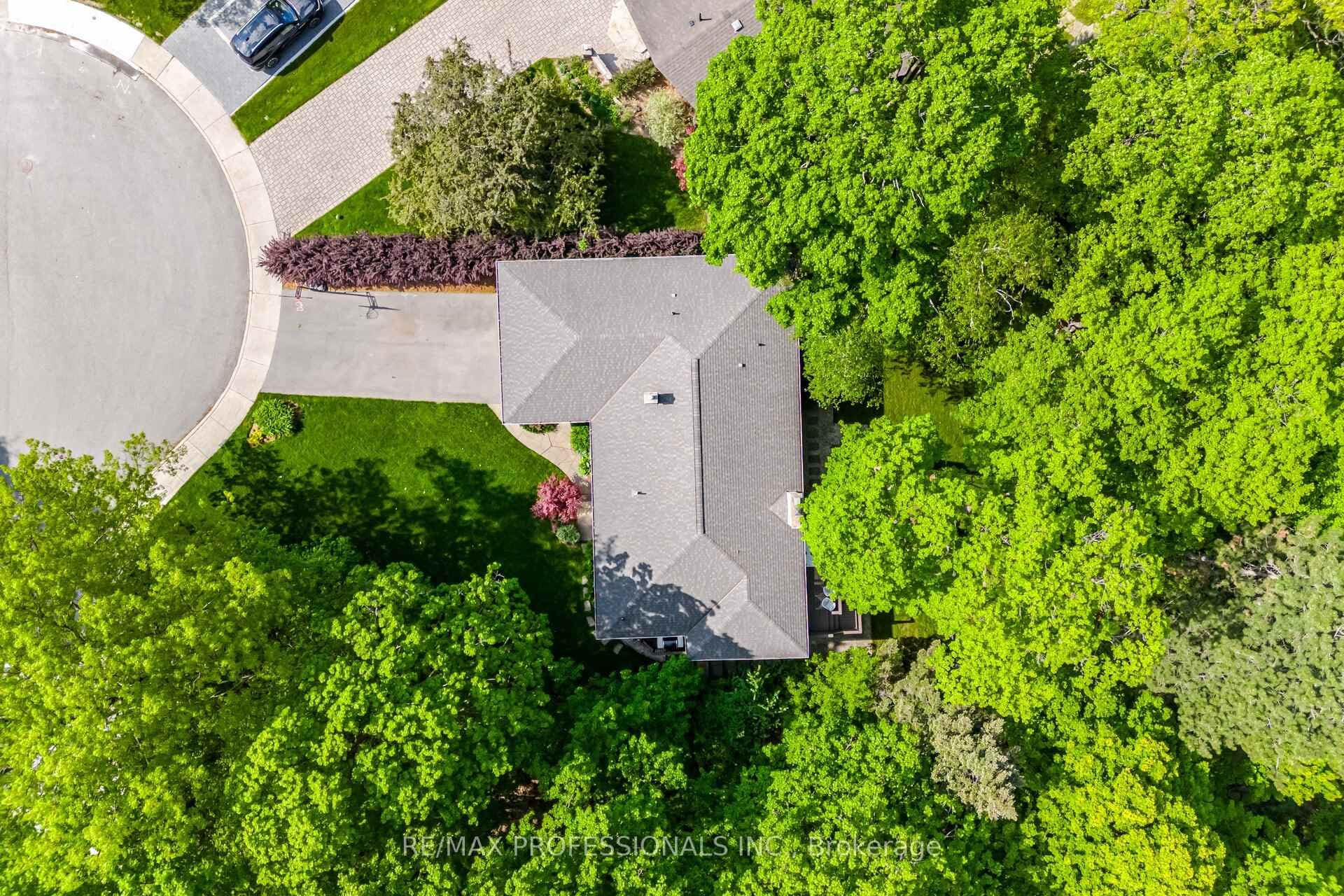 10 Cosway Court - Detached photo 45 of 46 in Etobicoke (Islington / Rexdale), Ontario