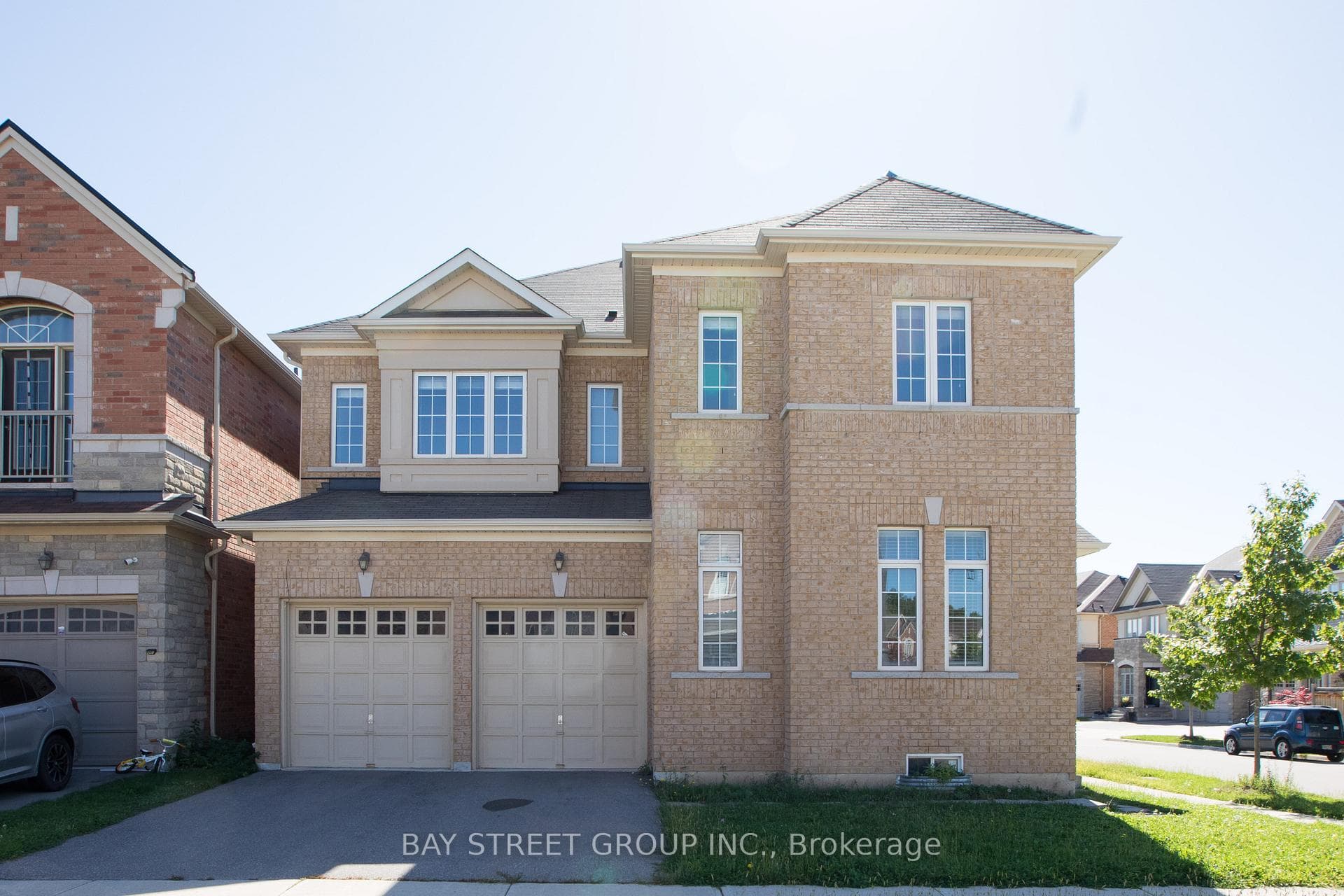 3127 Streamwood Pass - Detached photo 2 of 48 in Oakville, Ontario