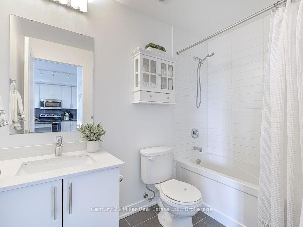 1284 Guelph Line Unit 305 - Condo photo 18 of 30 in Burlington, Ontario