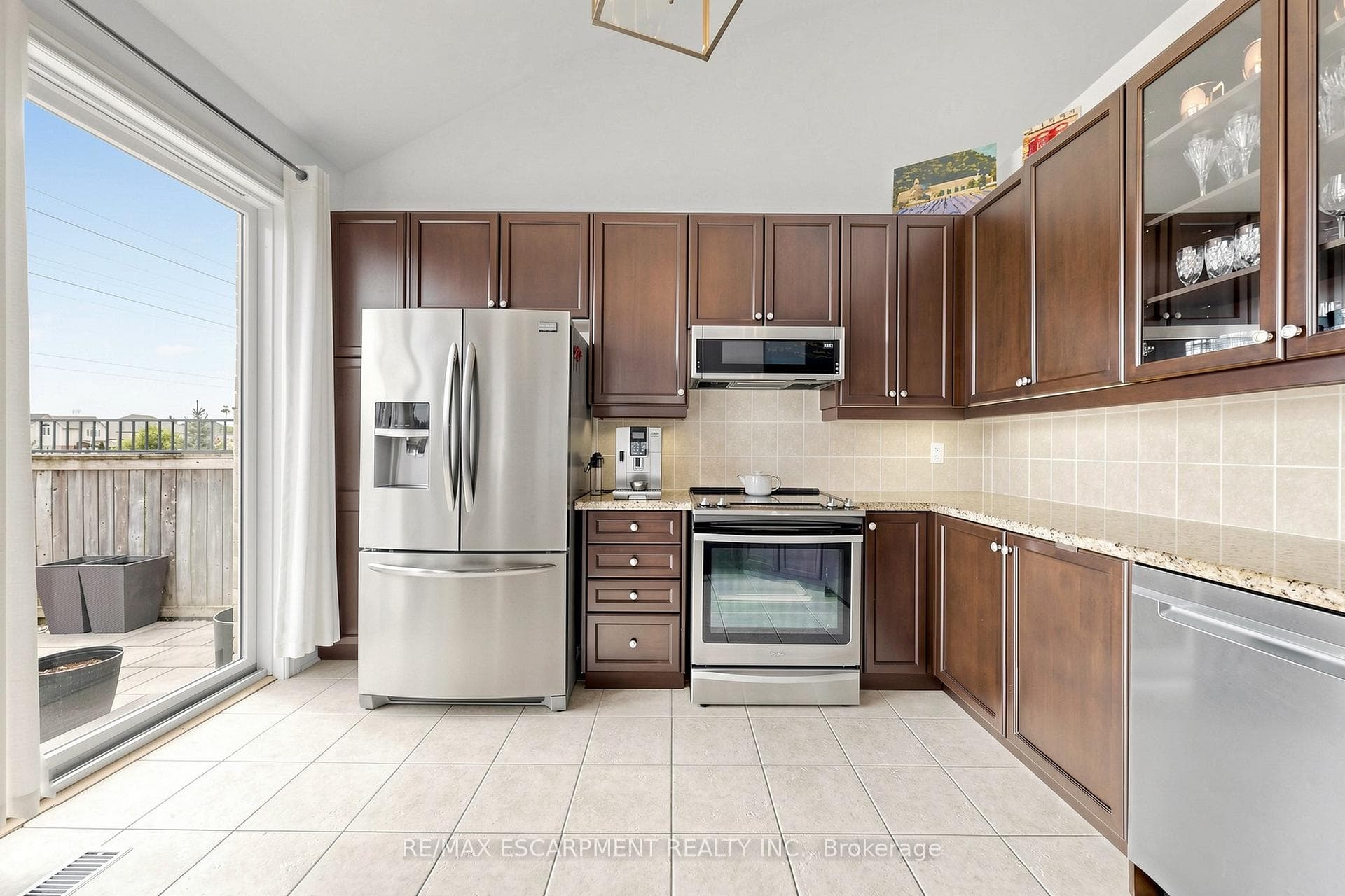 4176 Saunders Crescent - Detached photo 13 of 50 in Burlington, Ontario