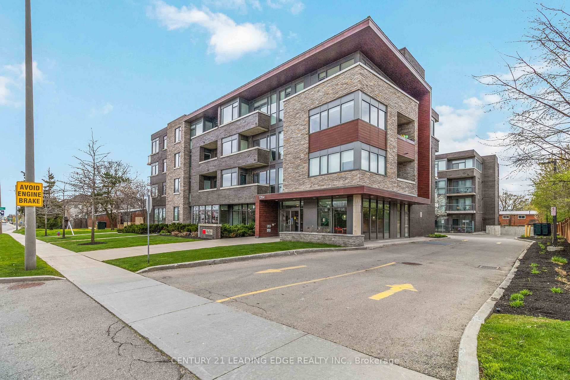1284 Guelph Line Unit 205 - Condo photo 2 of 29 in Burlington, Ontario