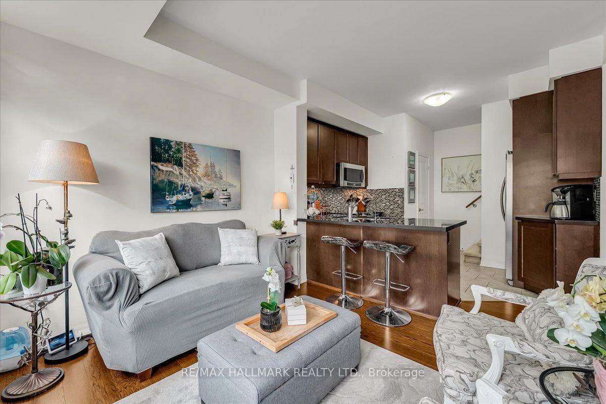1011 Deta Road Unit 701 - Condo photo 14 of 42 in Mississauga, Ontario