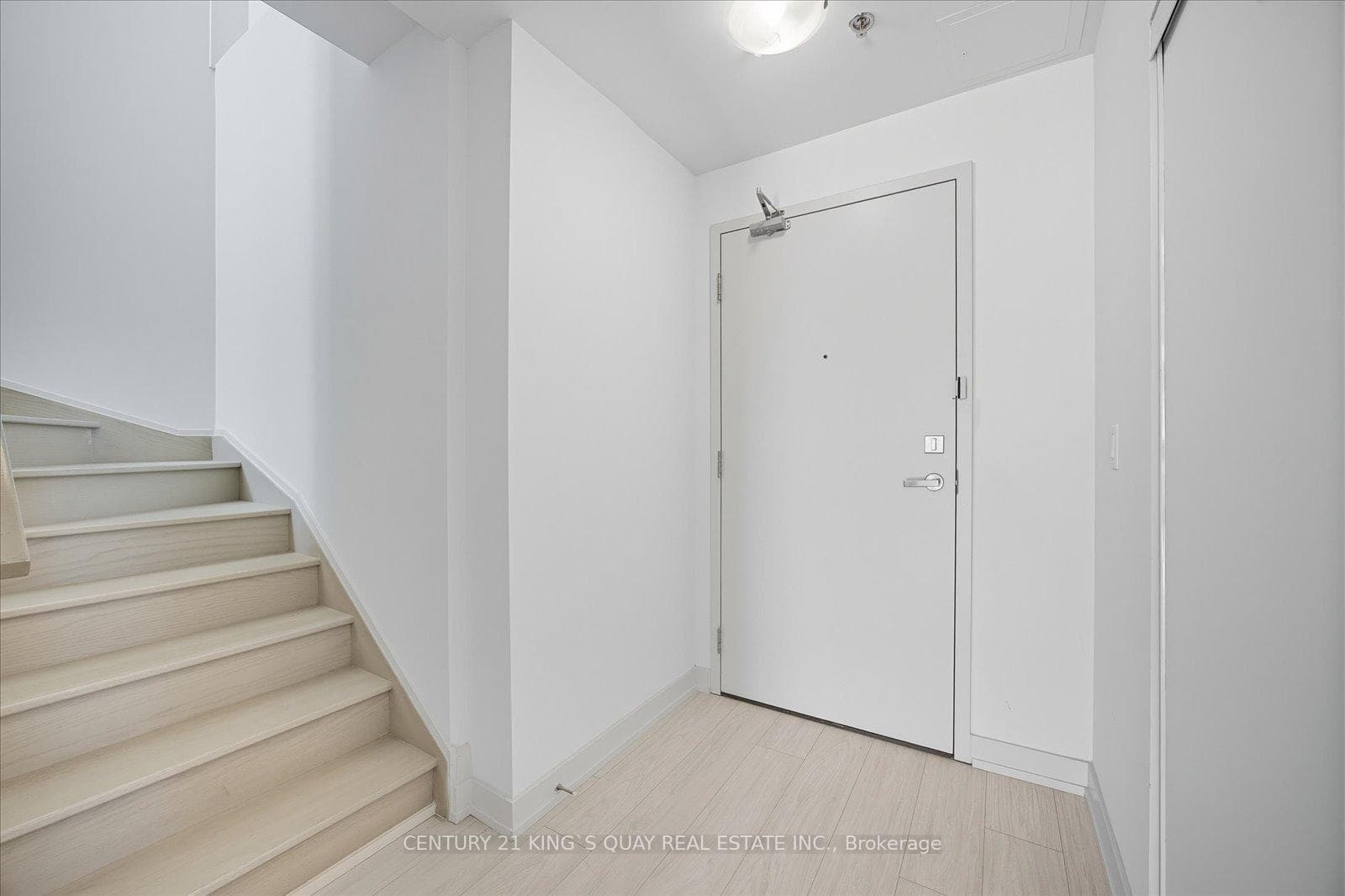 90 Glen Everest Road Unit 1008 - Condo photo 6 of 50 in Birch Cliff / Cliffside, Ontario