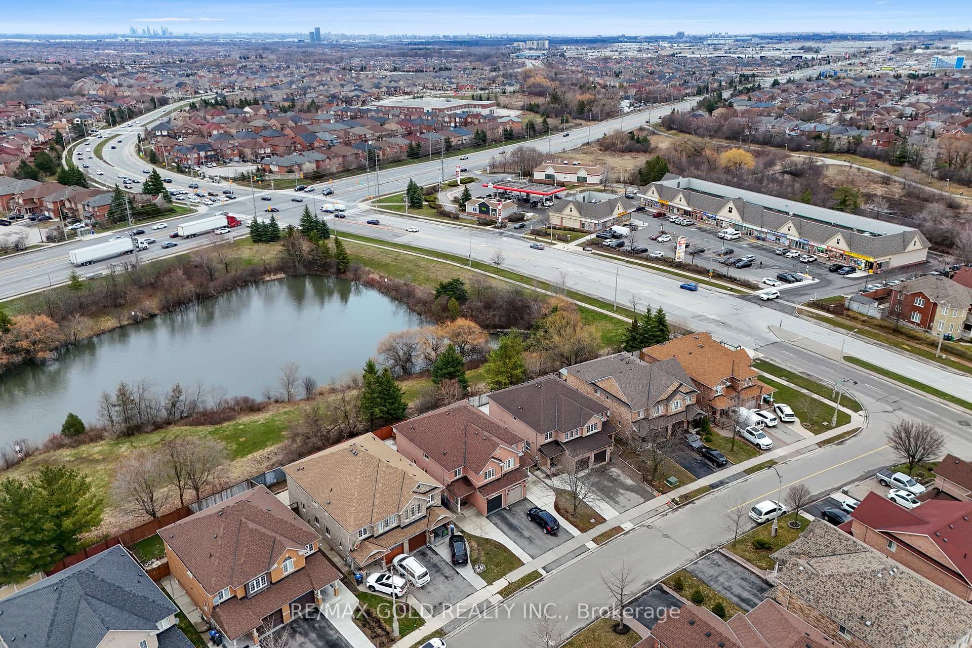 15 Revelstoke Place - Semi-Detached photo 2 of 49 in Brampton, Ontario