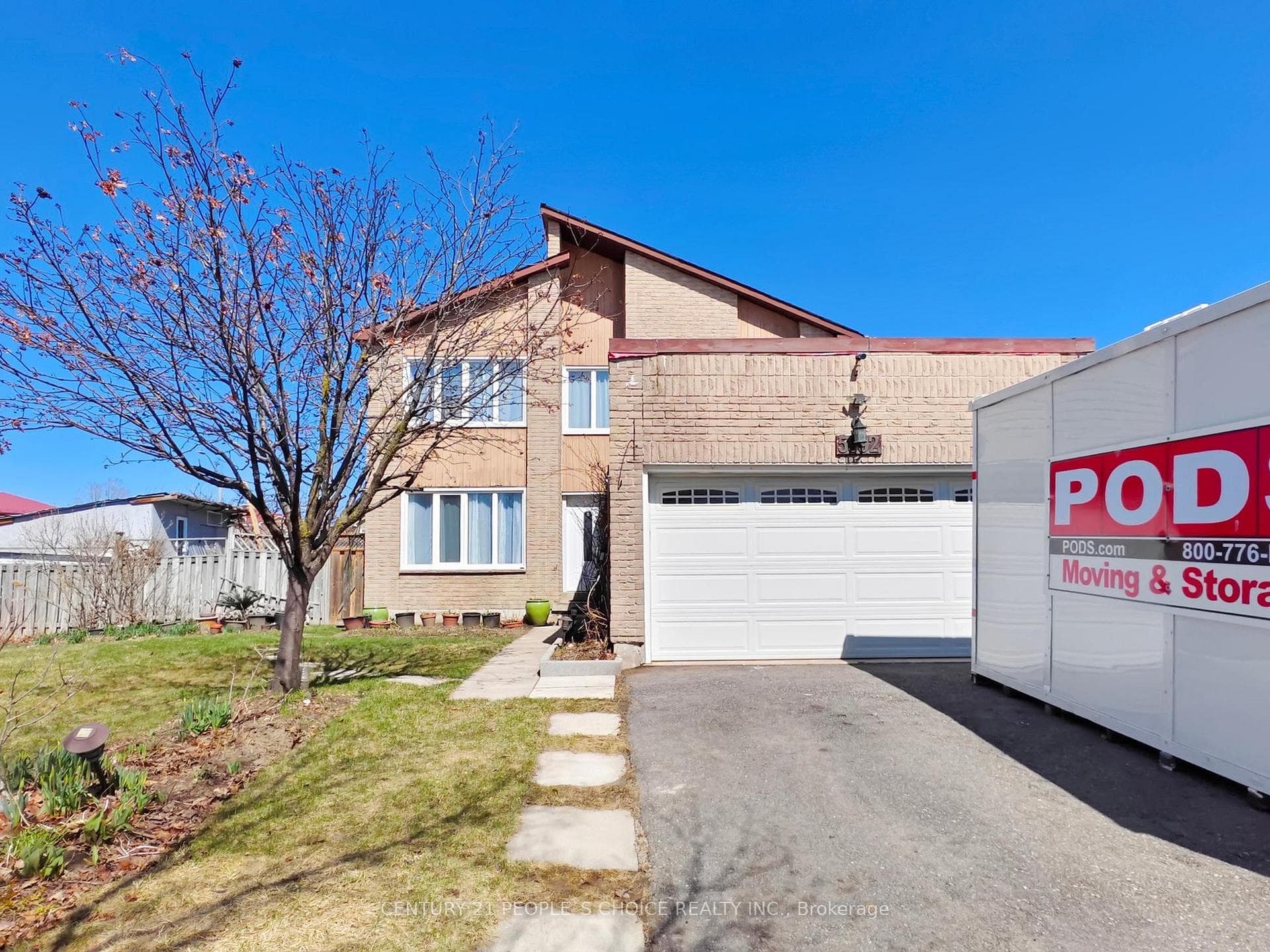 5992 Ladyburn Crescent - Detached photo 4 of 50 in Mississauga, Ontario