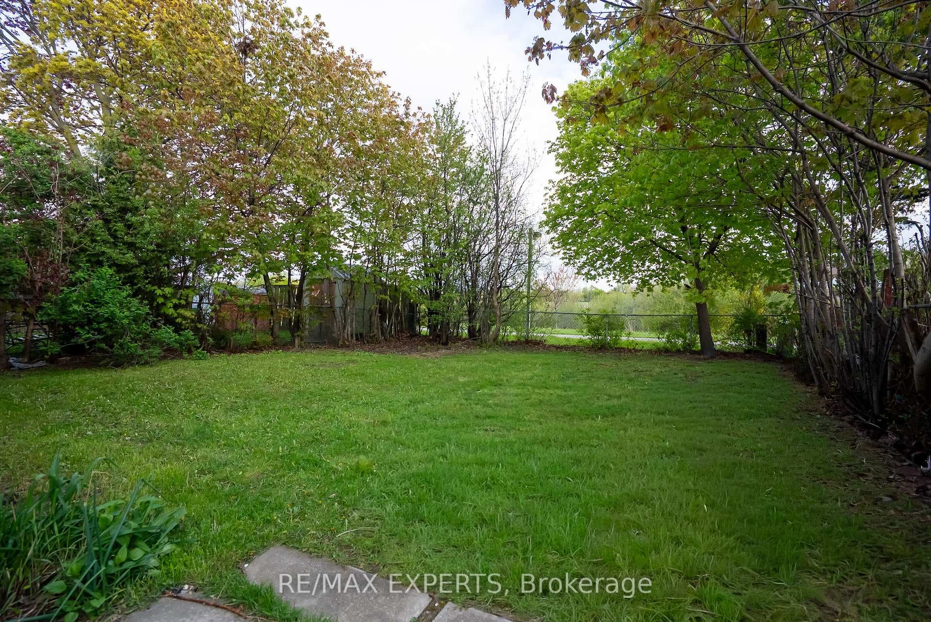 27 Fallingdale Crescent - Semi-Detached photo 40 of 40 in Brampton, Ontario