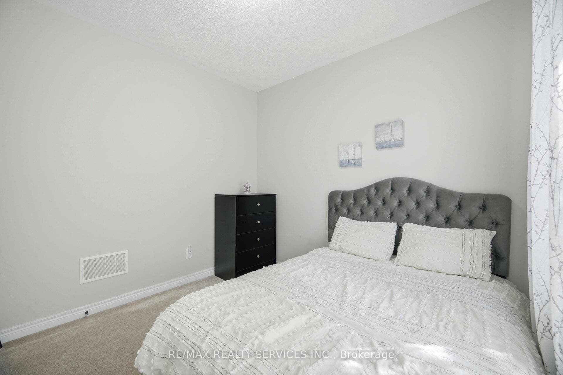 52 Atchison Drive - Detached photo 28 of 50 in Caledon, Ontario