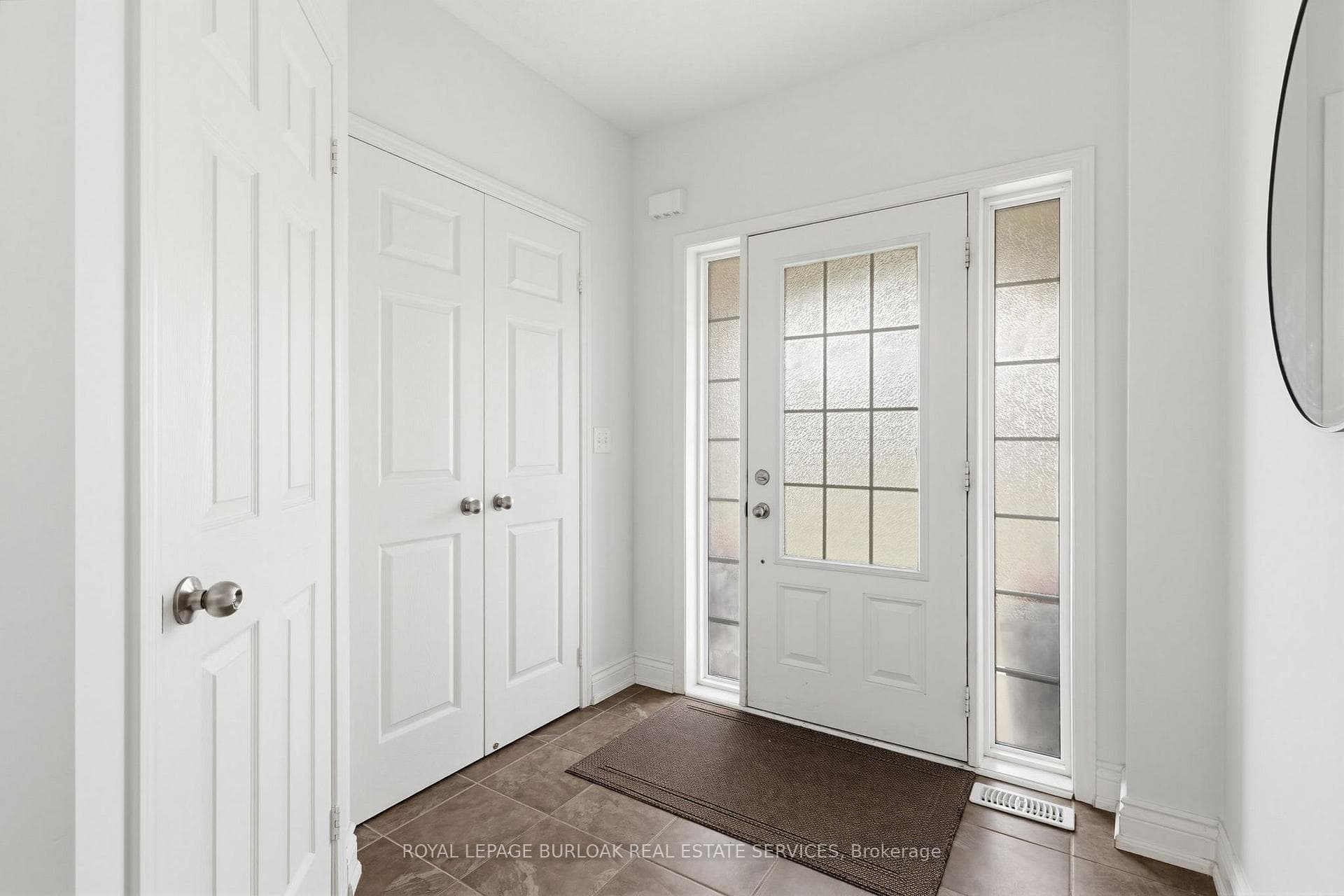 4170 Thomas Alton Boulevard - Semi-Detached photo 4 of 26 in Burlington, Ontario