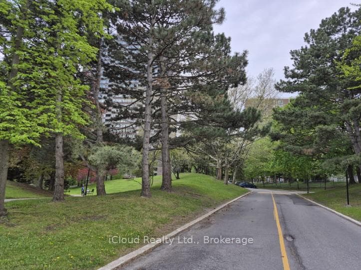 3100 Kirwin Avenue Unit 306 - Condo photo 4 of 25 in Mississauga, Ontario