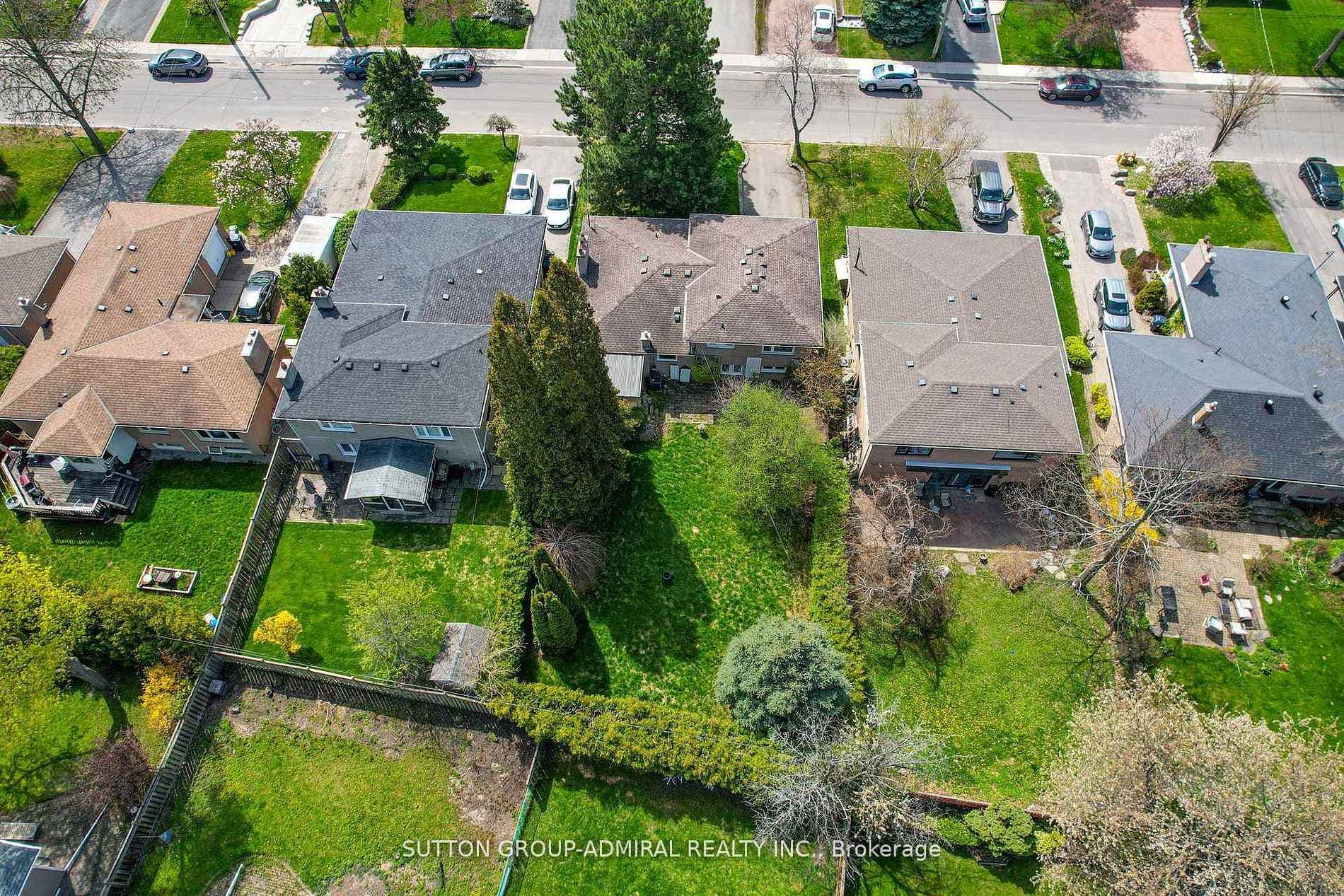 30 Foxwarren Drive - Detached photo 31 of 35 in Hillcrest Village / Bayview Village, Ontario
