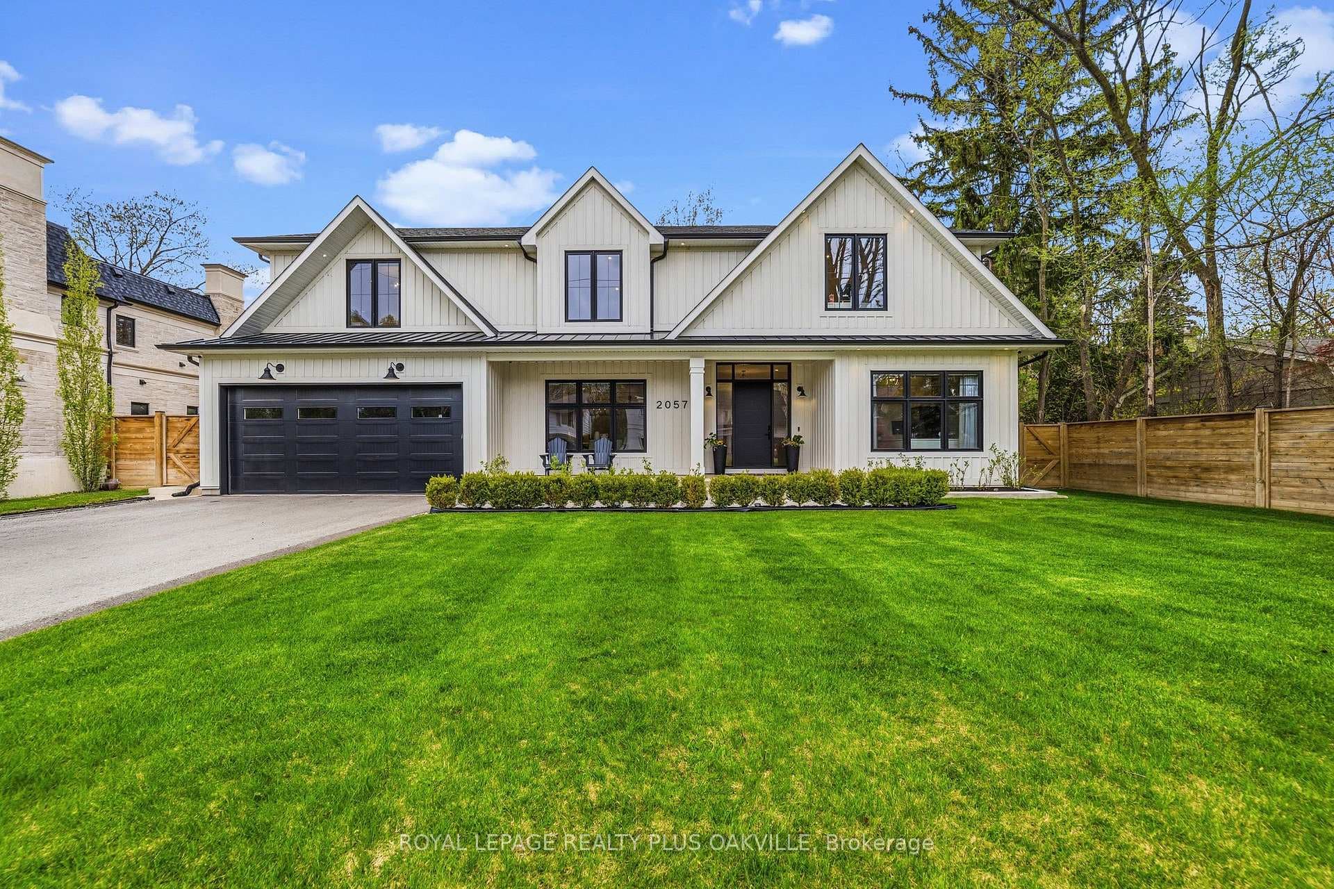 2057 Salvator Boulevard - Detached photo 1 of 50 in Oakville, Ontario