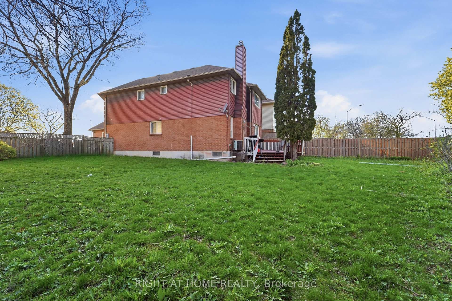141 Sandown Avenue - Detached photo 38 of 40 in Birch Cliff / Cliffside, Ontario