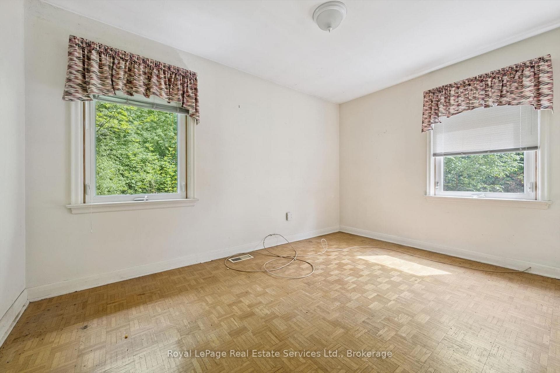 1118 Melvin Avenue - Detached photo 24 of 26 in Oakville, Ontario