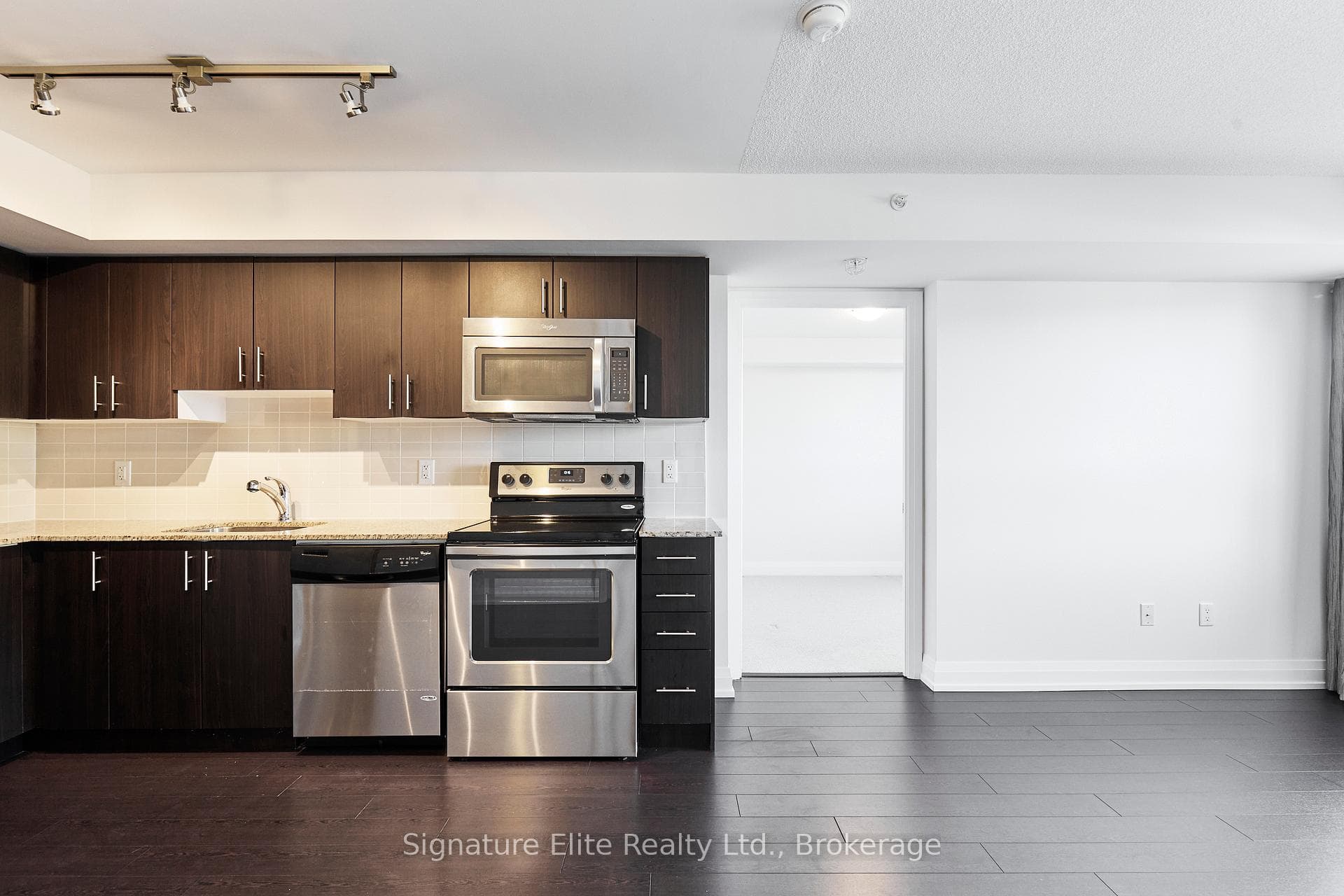 3520 Danforth Avenue Unit 301 - Condo photo 14 of 29 in Birch Cliff / Cliffside, Ontario