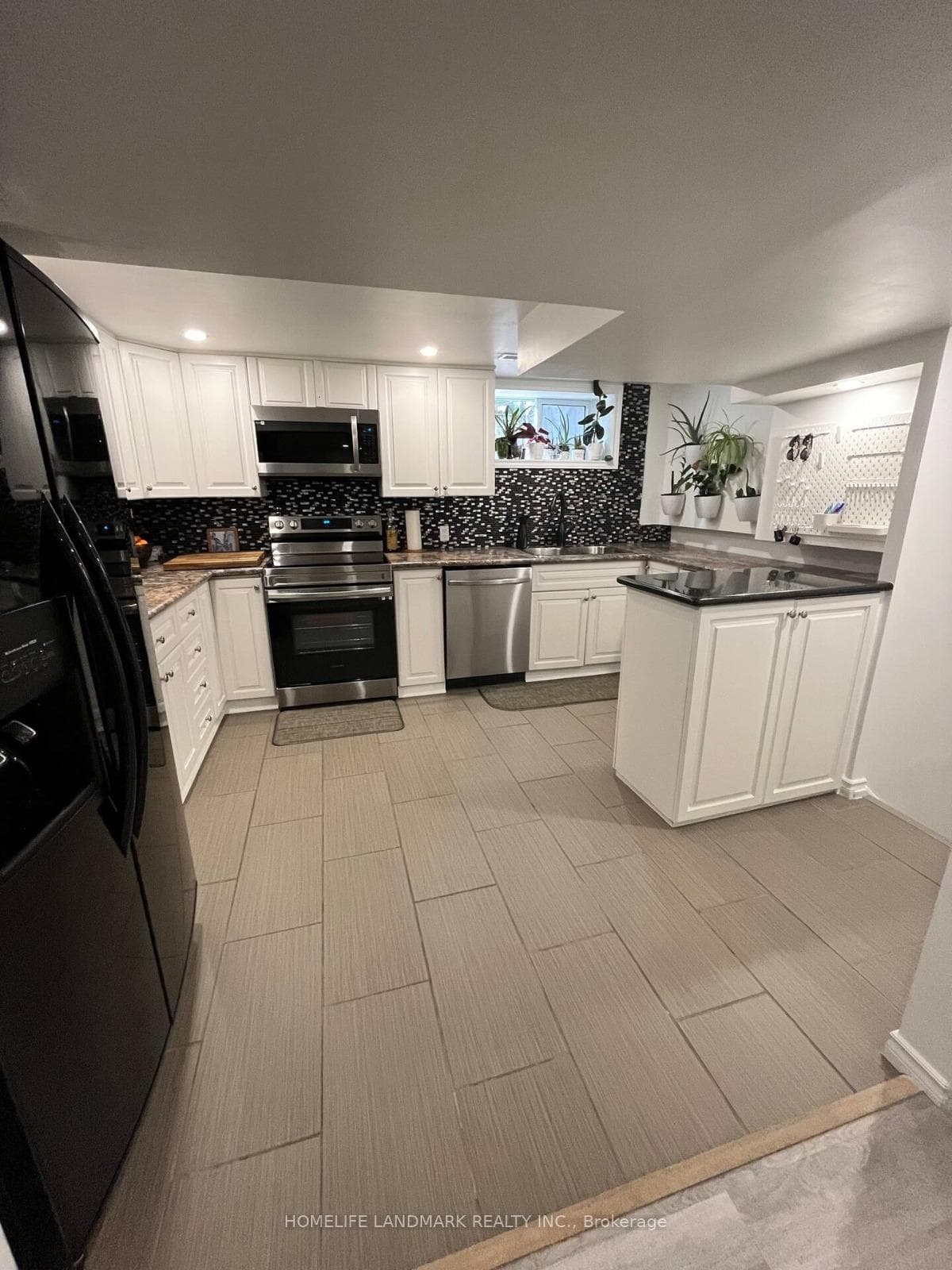 59 Falkirk Drive Unit Basement - Detached photo 3 of 17 in Hamilton, Ontario