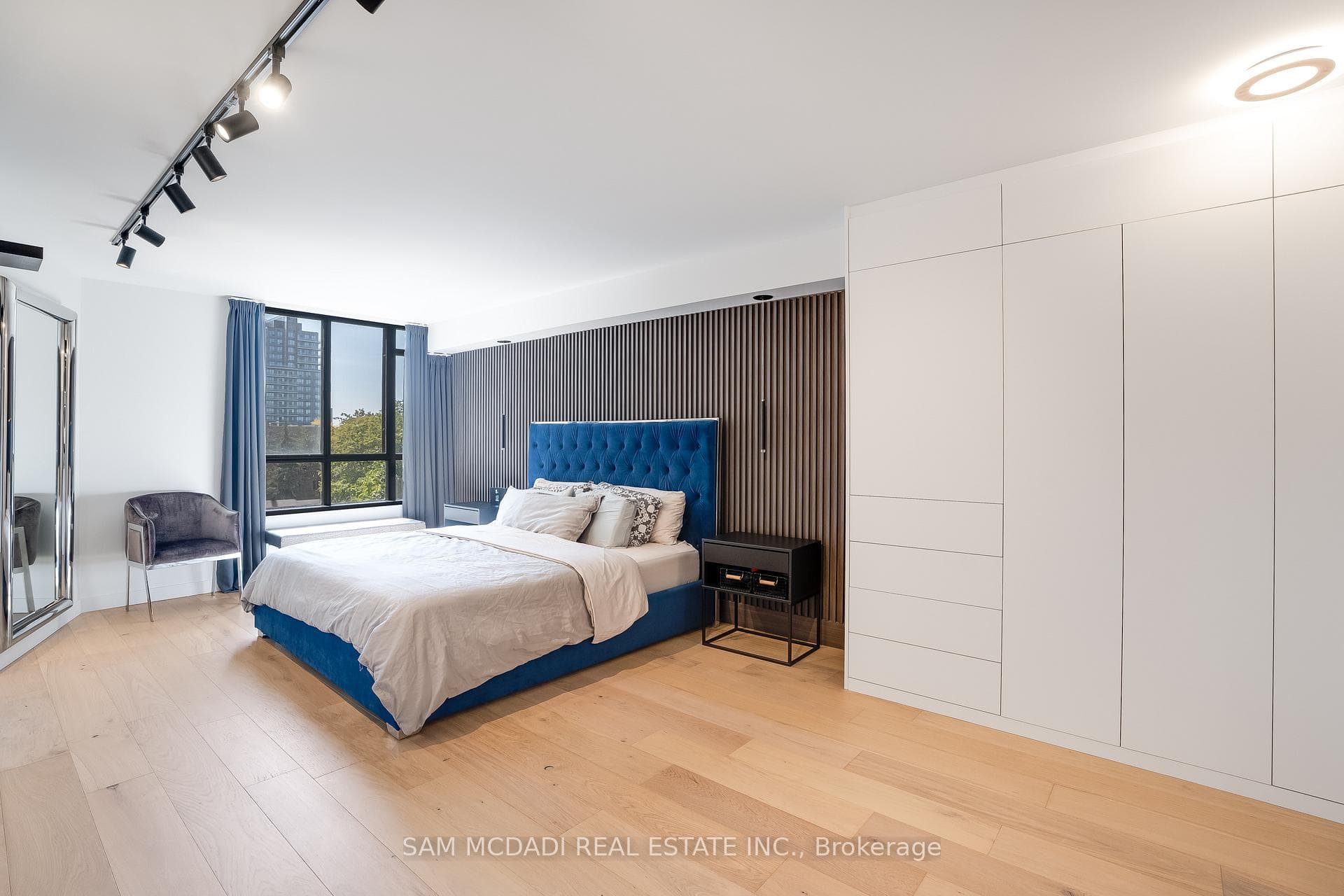 5444 Yonge Street Unit 304 - Condo photo 19 of 40 in Thornhill / Willowdale, Ontario