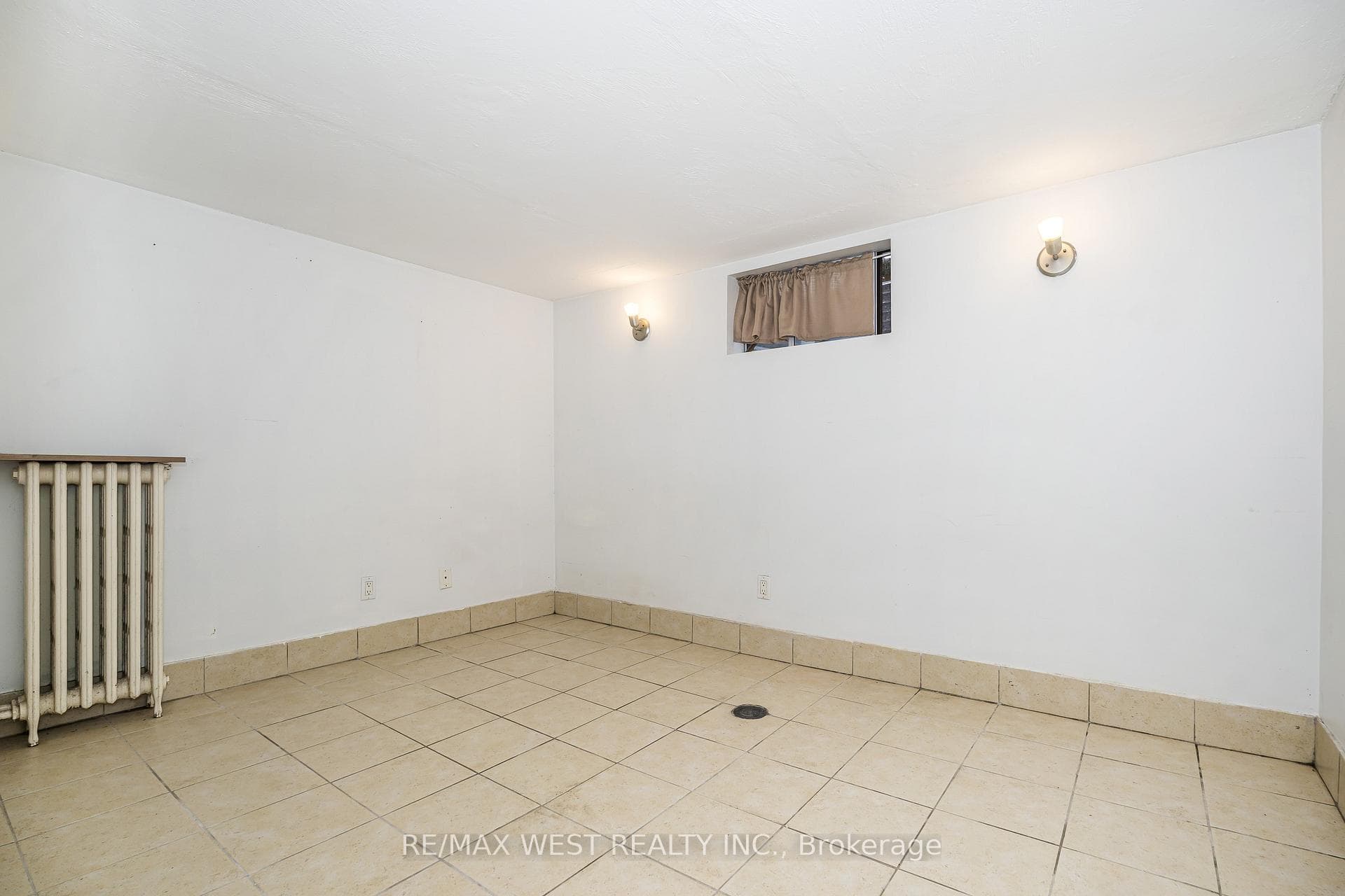 404 Manning Avenue - Semi-Detached photo 35 of 41 in Downtown Toronto / Waterfront, Ontario