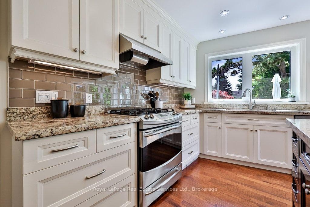 1528 Warland Road - Detached photo 18 of 50 in Oakville, Ontario