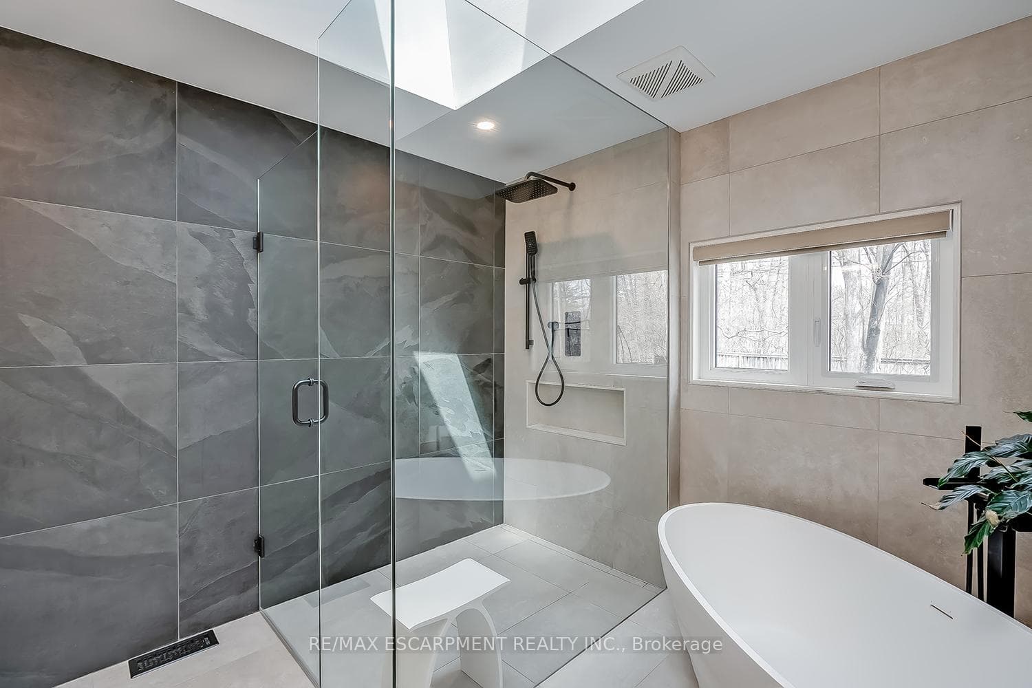 327 Goodram Drive - Detached photo 23 of 50 in Burlington, Ontario