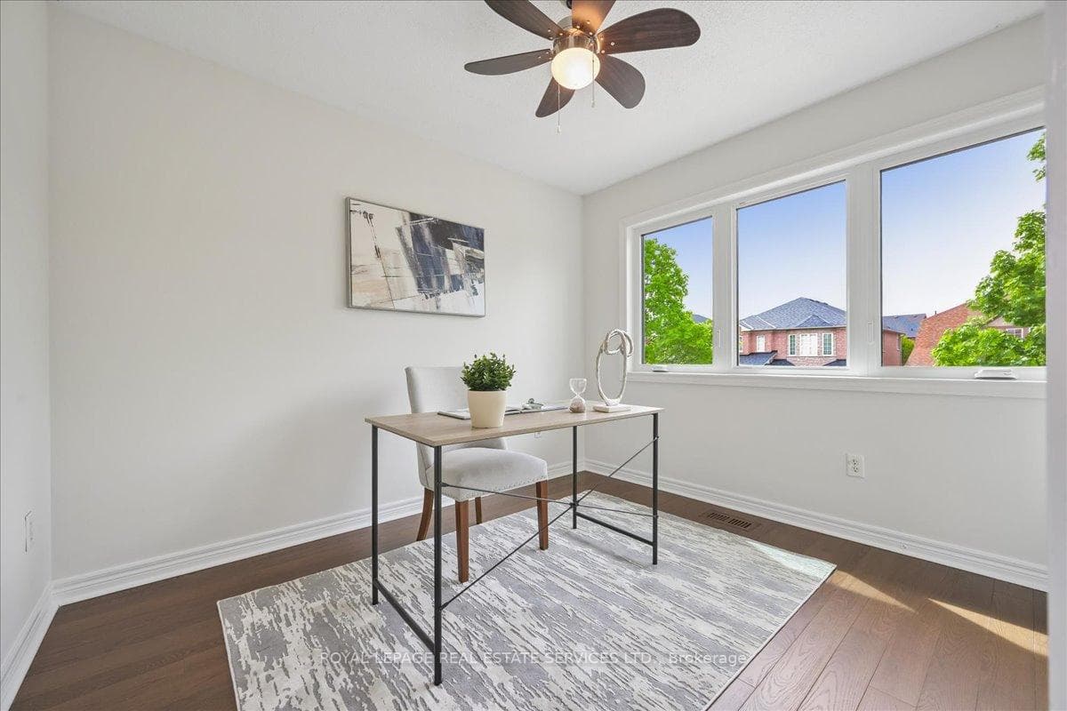 1493 Derby County Crescent - Detached photo 27 of 43 in Oakville, Ontario