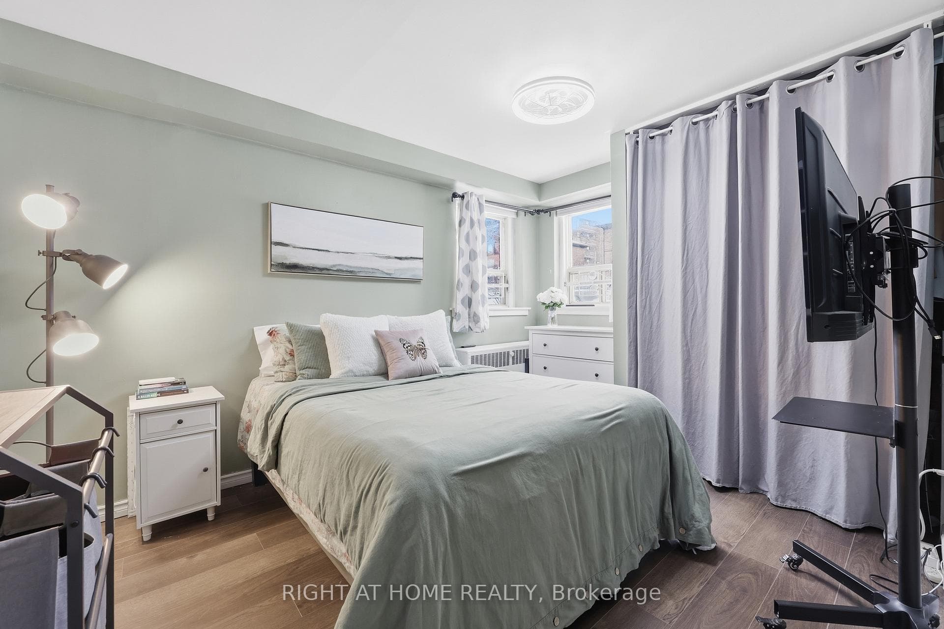 223 MacNab Street Unit 11 - Condo photo 12 of 17 in Hamilton, Ontario