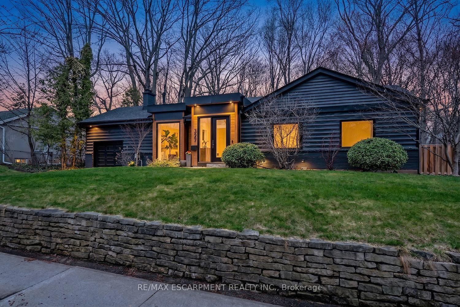 327 Goodram Drive - Detached photo 5 of 50 in Burlington, Ontario