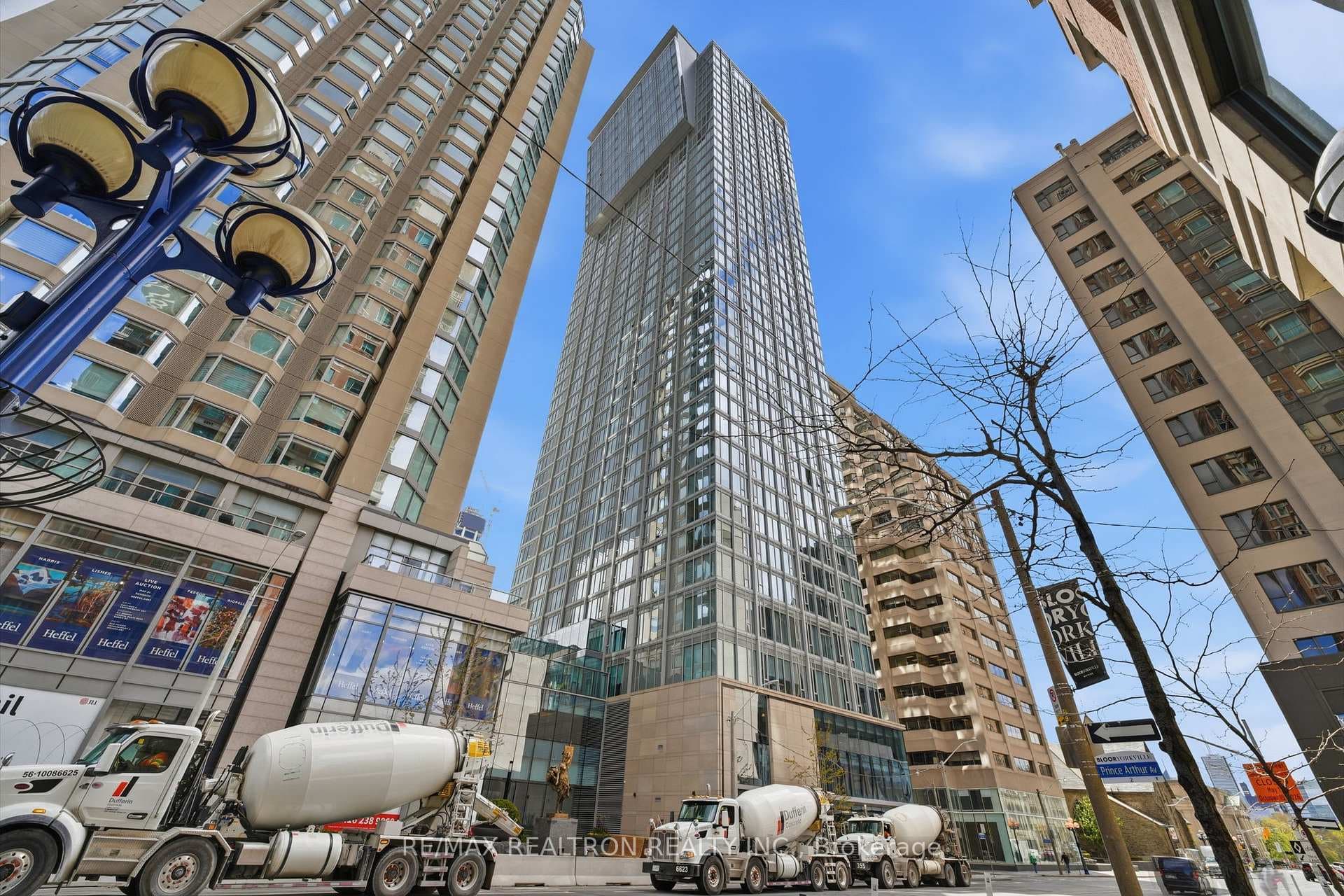 188 Cumberland Street Unit 1501 - Condo photo 2 of 17 in Annex / Yorkville / Summerhill, Ontario