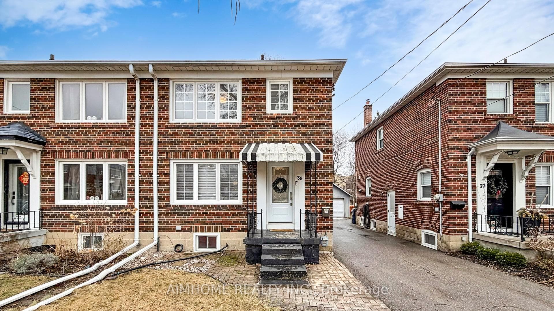 39 Brentcliffe Road - home for sale in Flemingdon Park / Don Mills, Ontario