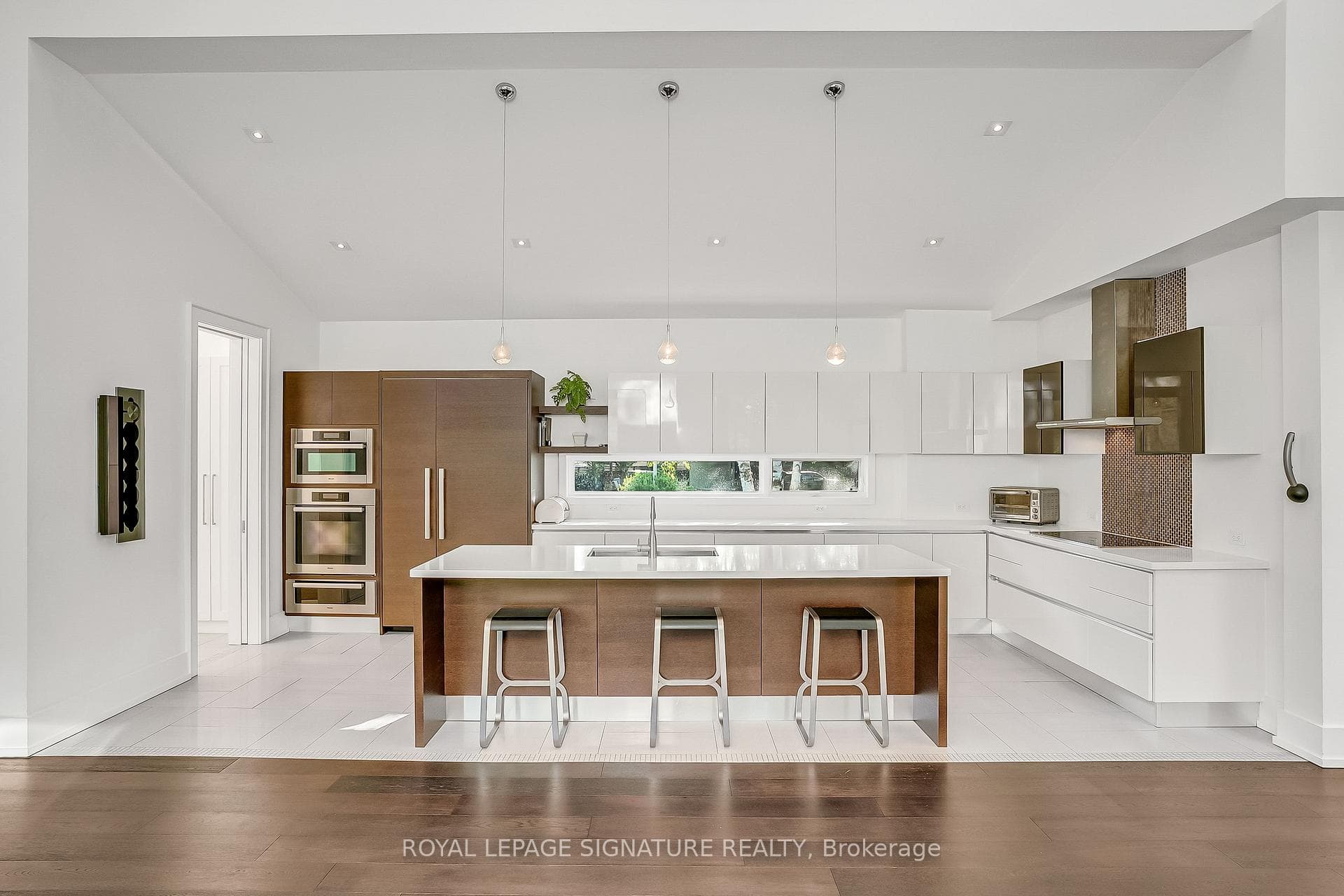 11 Sandpiper Court - Detached photo 13 of 50 in Don Mills / Parkwoods / Victoria Village, Ontario