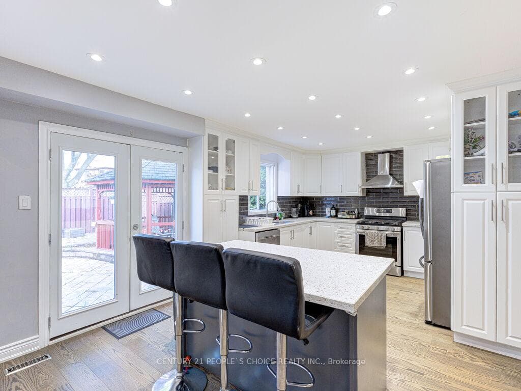 5965 River Grove Avenue - Detached photo 15 of 50 in Mississauga, Ontario