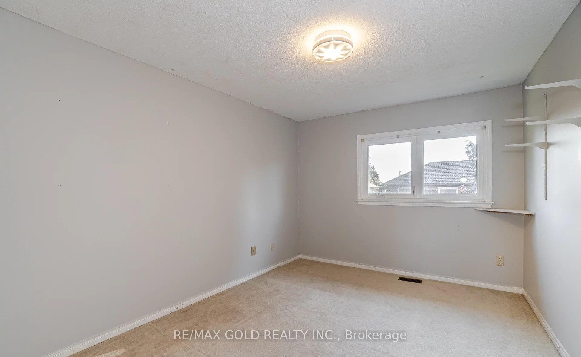 21 Nottingham Crescent - Detached photo 16 of 21 in Brampton, Ontario