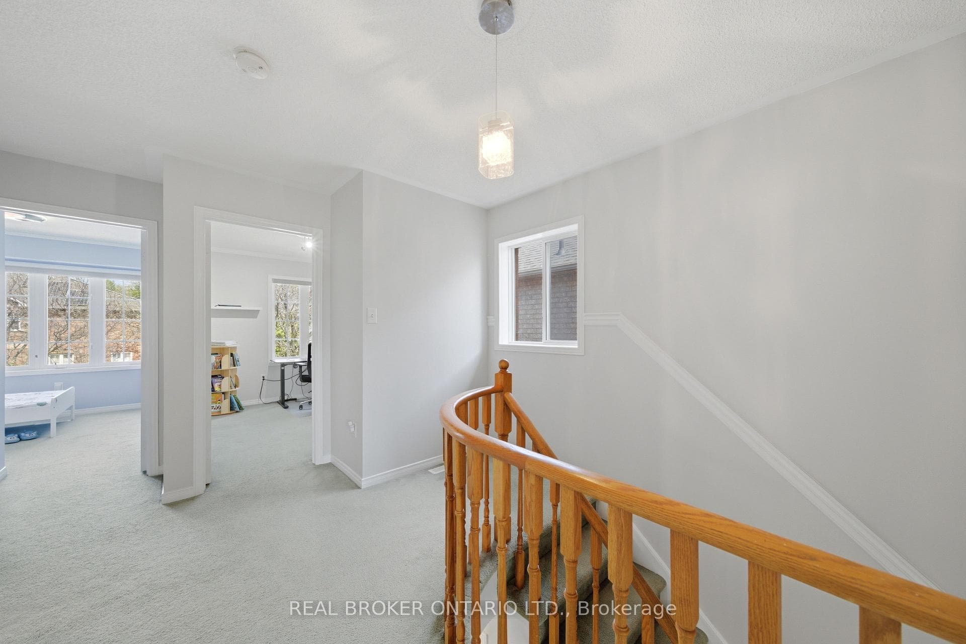 1860 Creek Way - Semi-Detached photo 18 of 44 in Burlington, Ontario