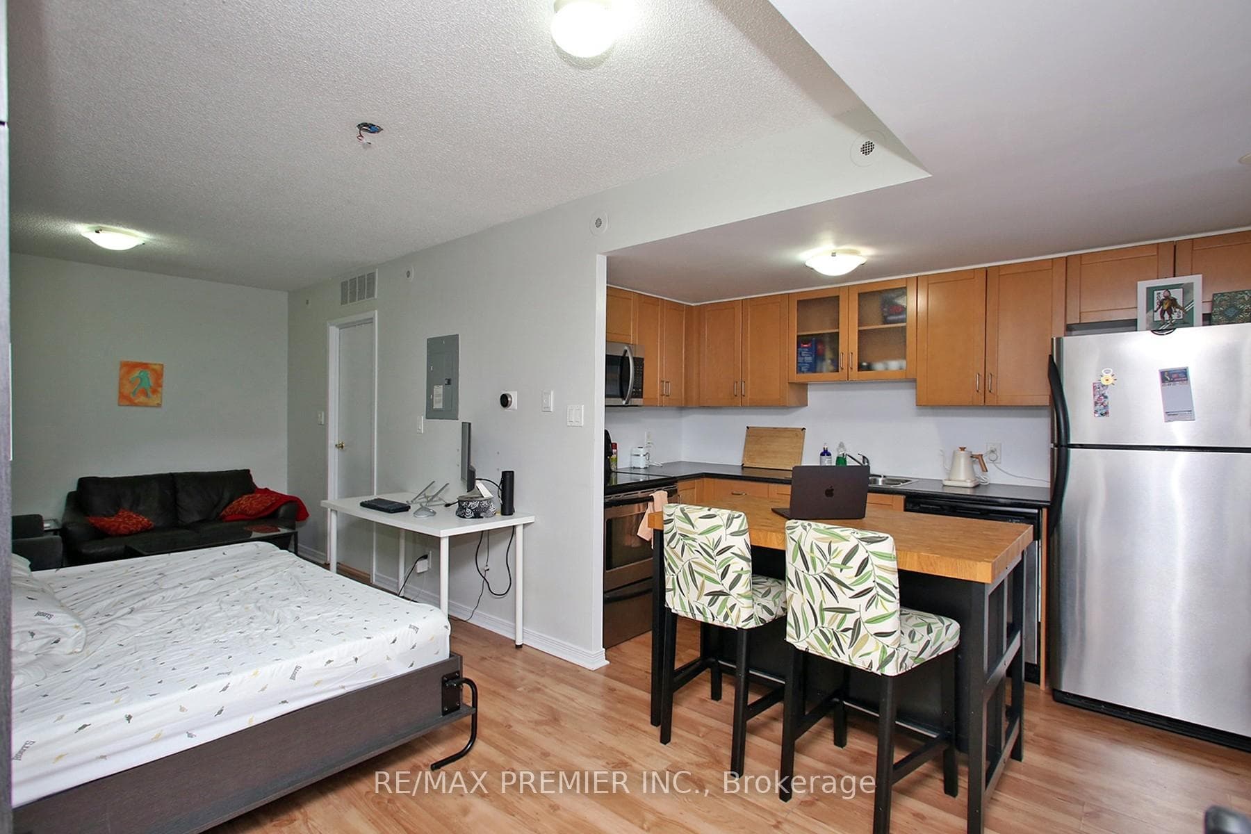 22 Western Battery Road Unit 109 - Condo photo 13 of 20 in Downtown Toronto / Waterfront, Ontario