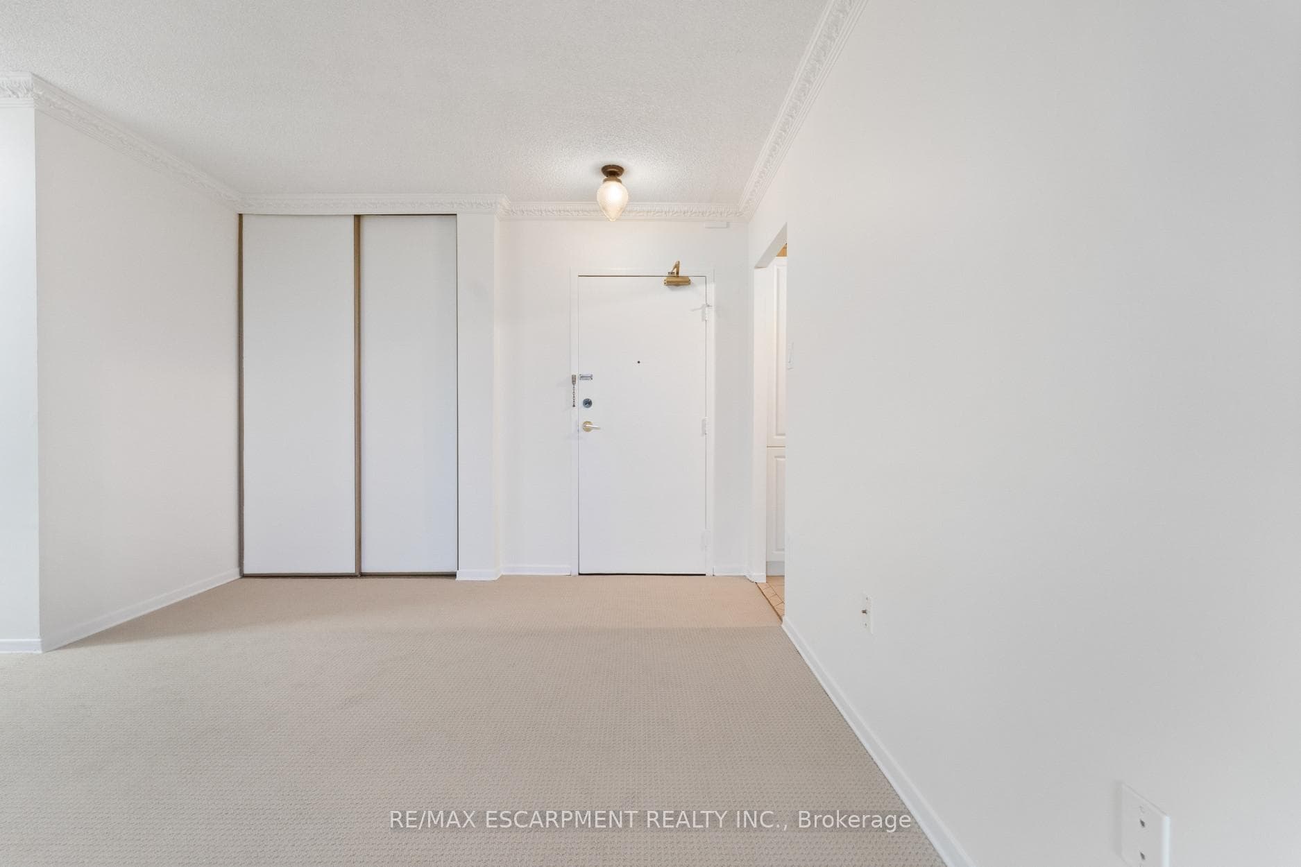 1964 MAIN Street Unit 1104 - Condo photo 5 of 43 in Hamilton, Ontario